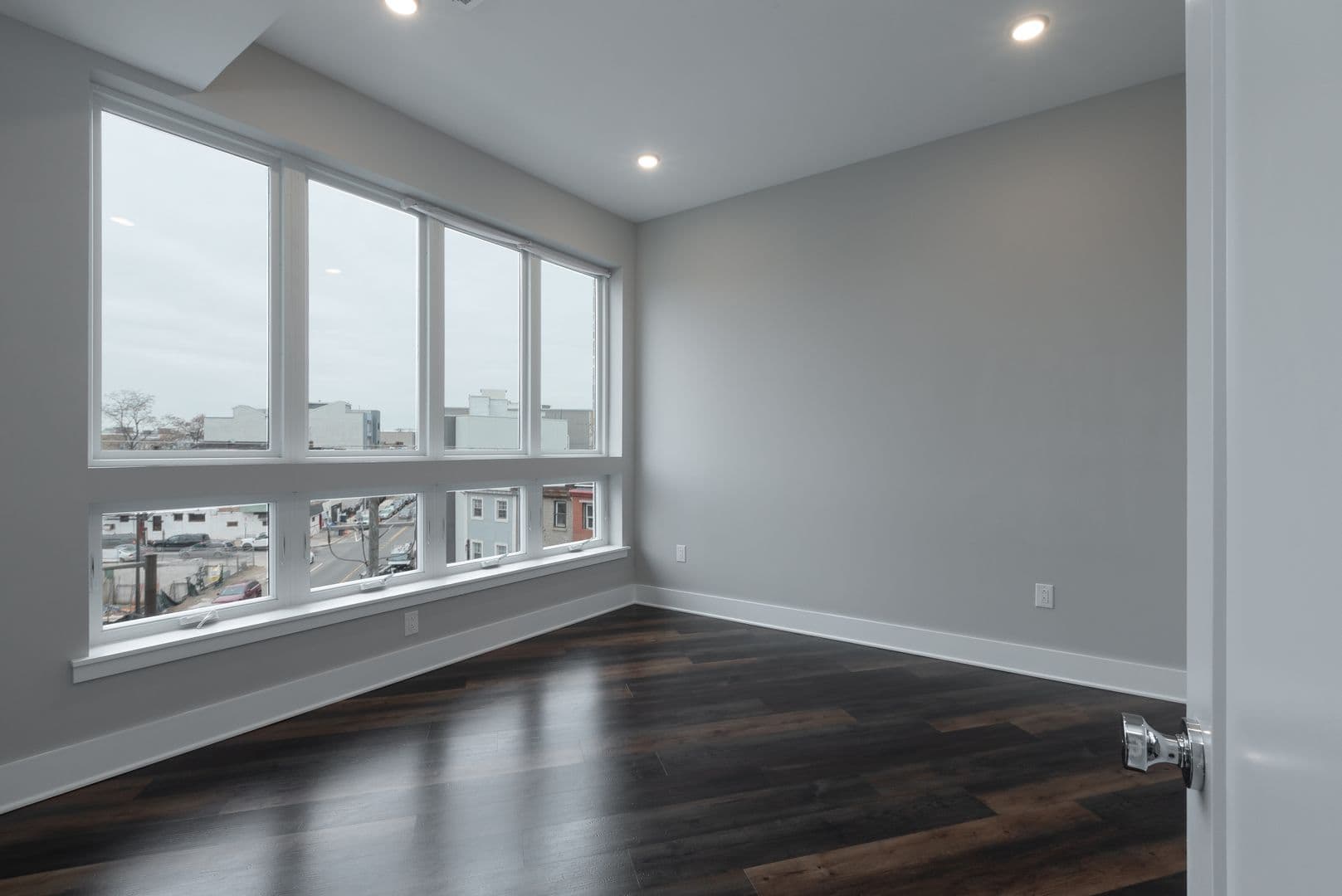 Philadelphia Apartment: 1555 Ridge Avenue