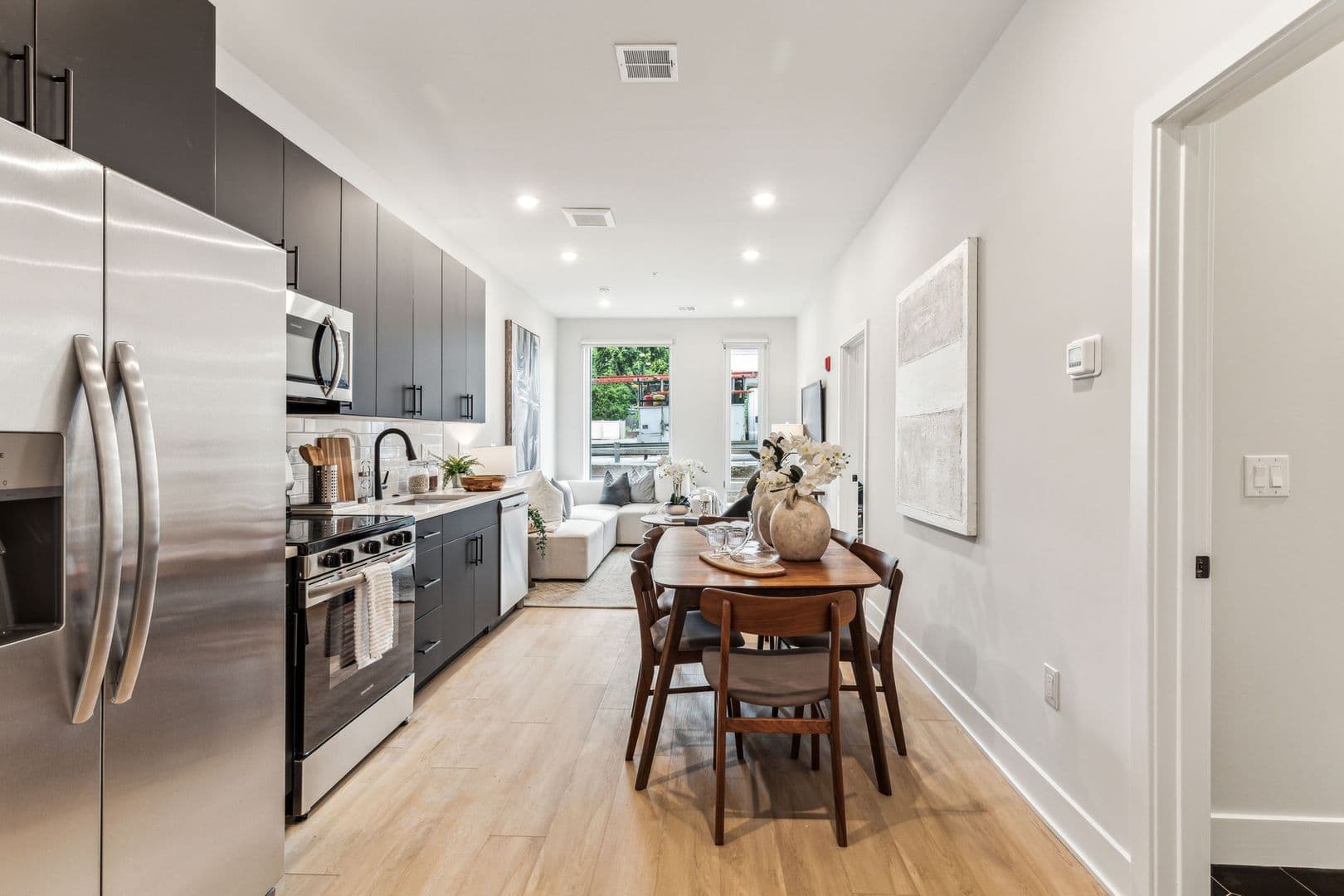 Philadelphia Apartment: 6910 Ridge Avenue
