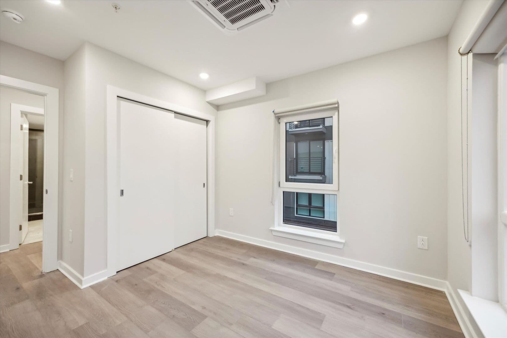 Philadelphia Apartment: 3449 Scotts Ln