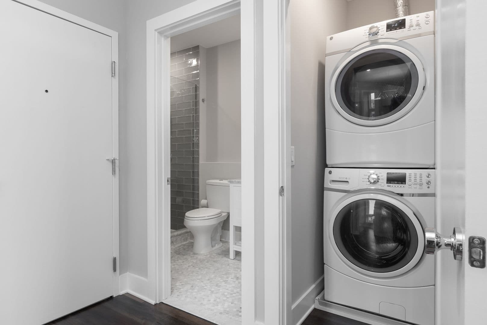 Philadelphia Apartment: 1555 Ridge Avenue