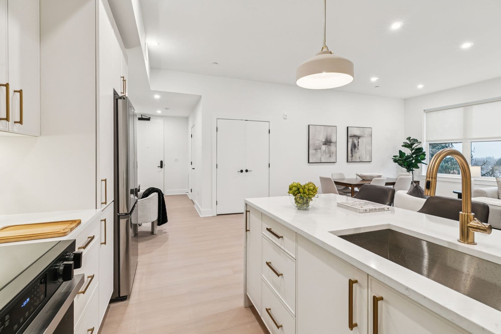 Philadelphia Apartment: 20-30 W Allens Ln