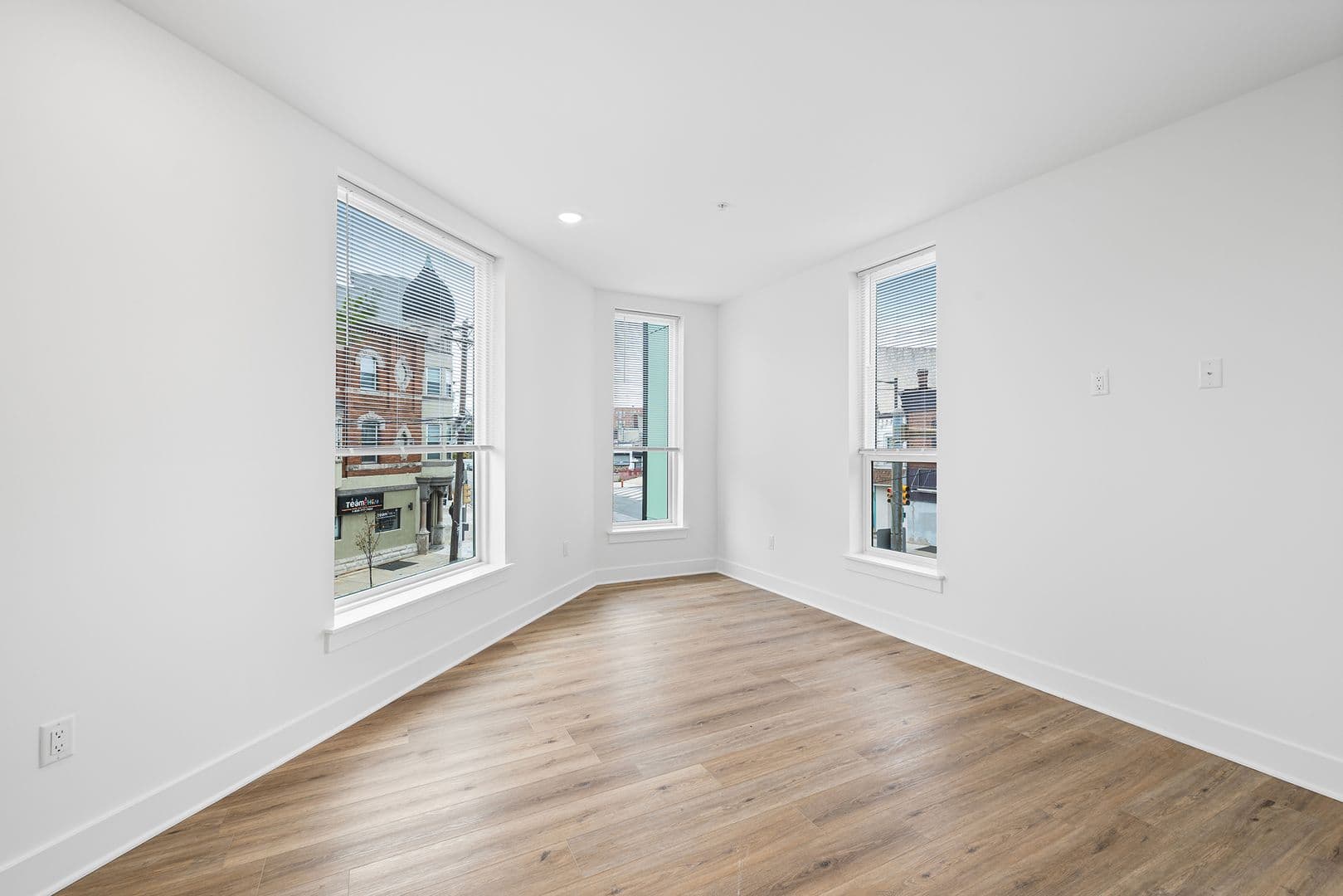 Philadelphia Apartment: 4324 Lancaster Ave