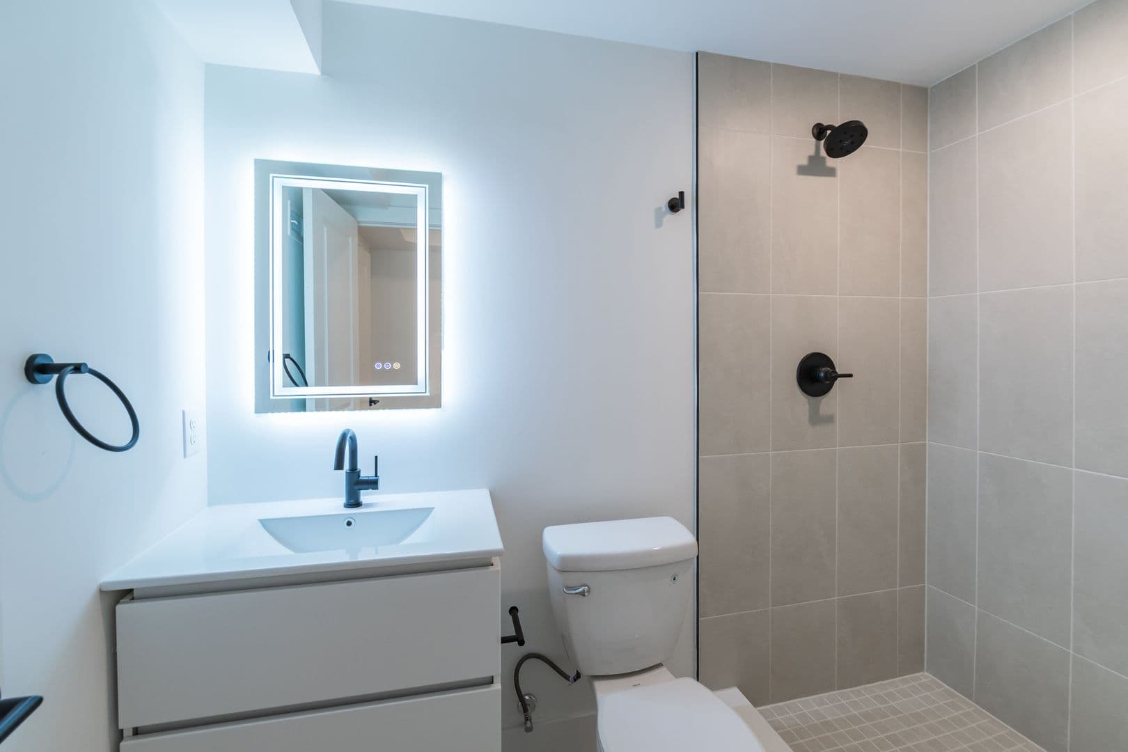 Philadelphia Apartment: 5900 Germantown Ave