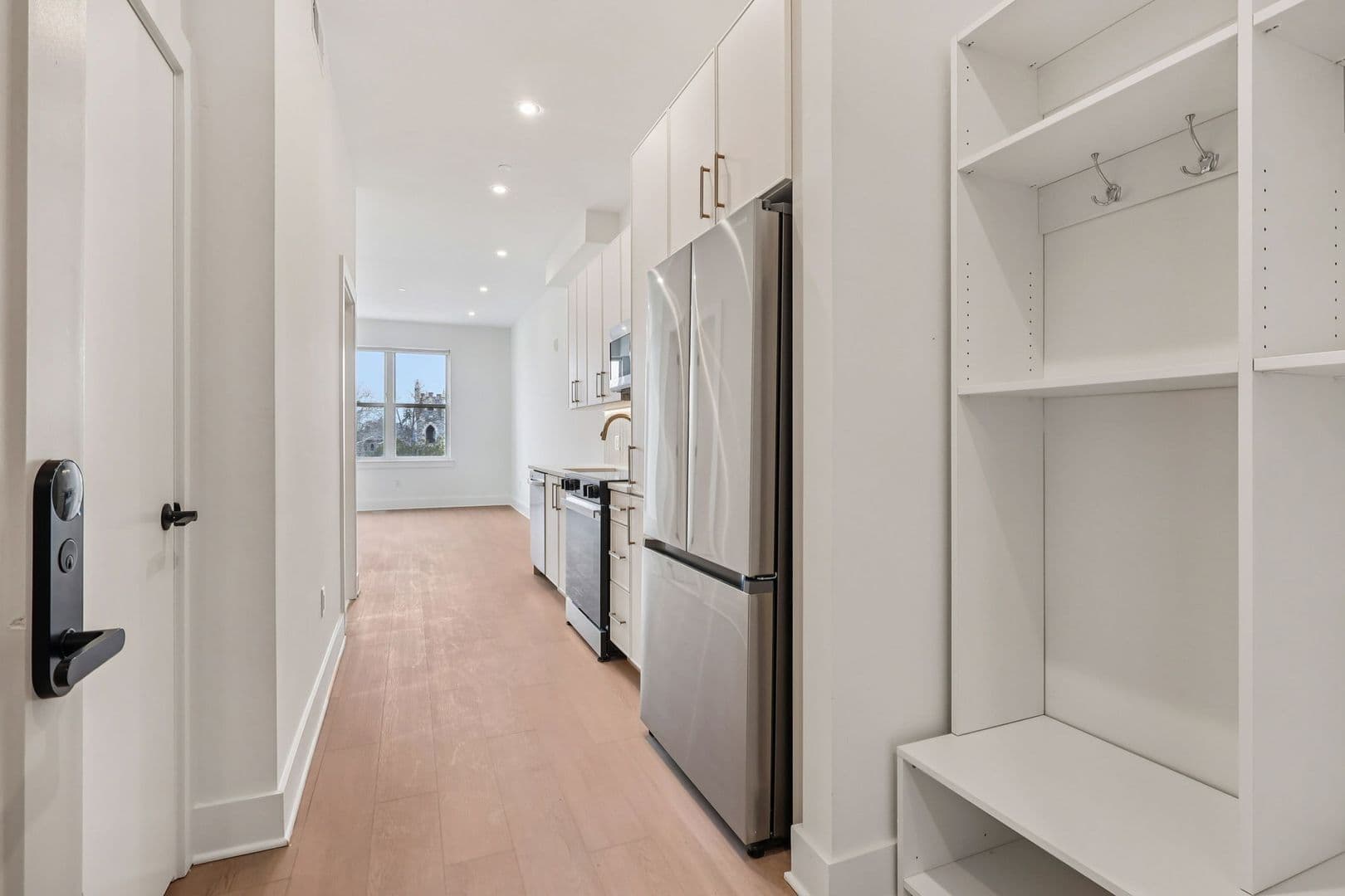 Philadelphia Apartment: 20-30 W Allens Ln