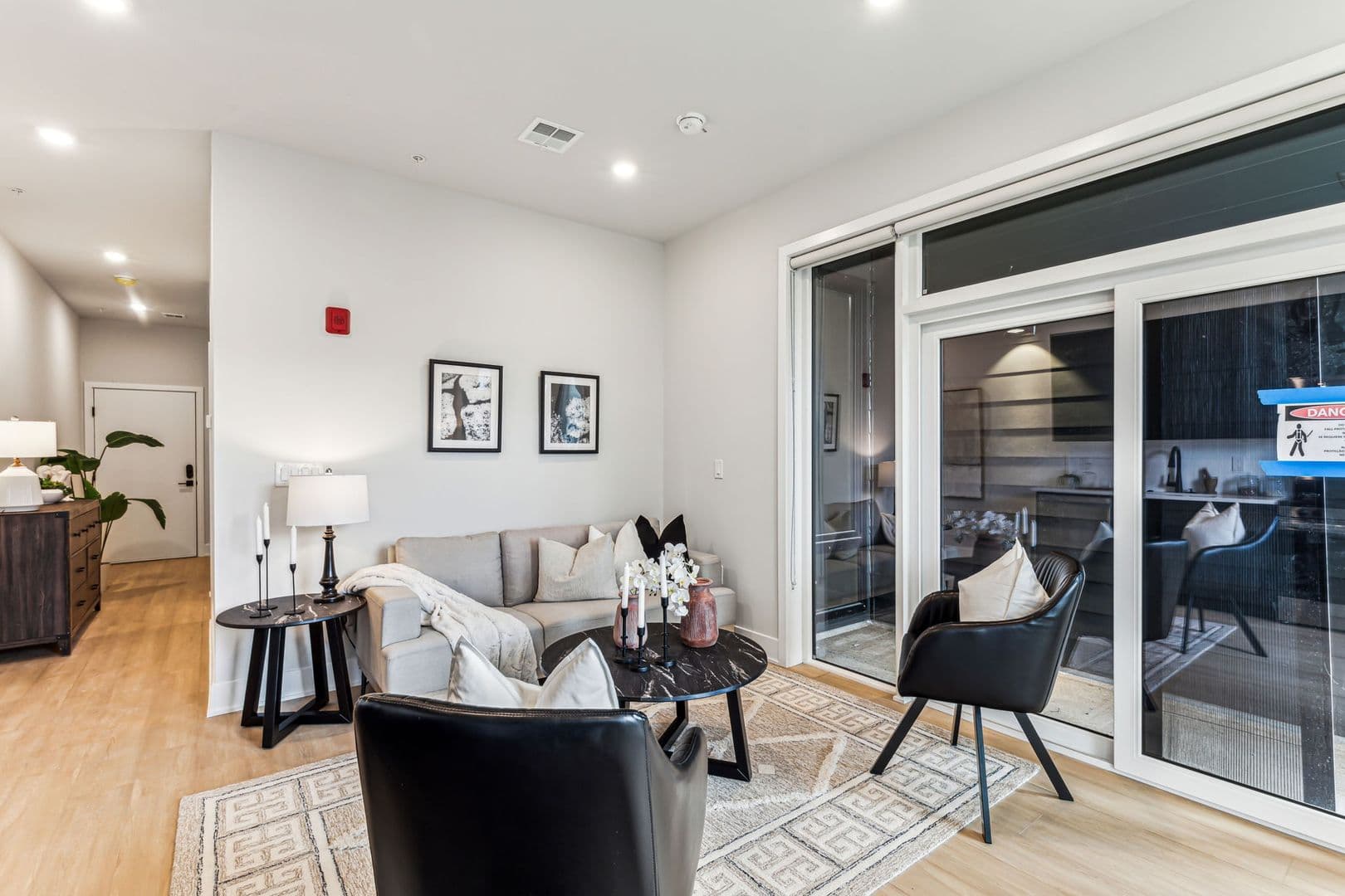 Philadelphia Apartment: 6910 Ridge Avenue