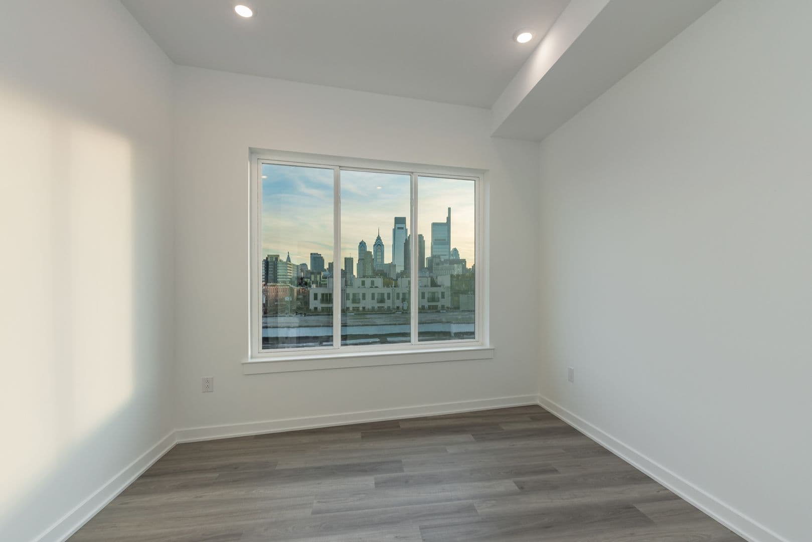 Philadelphia Apartment: 710 N 16th St