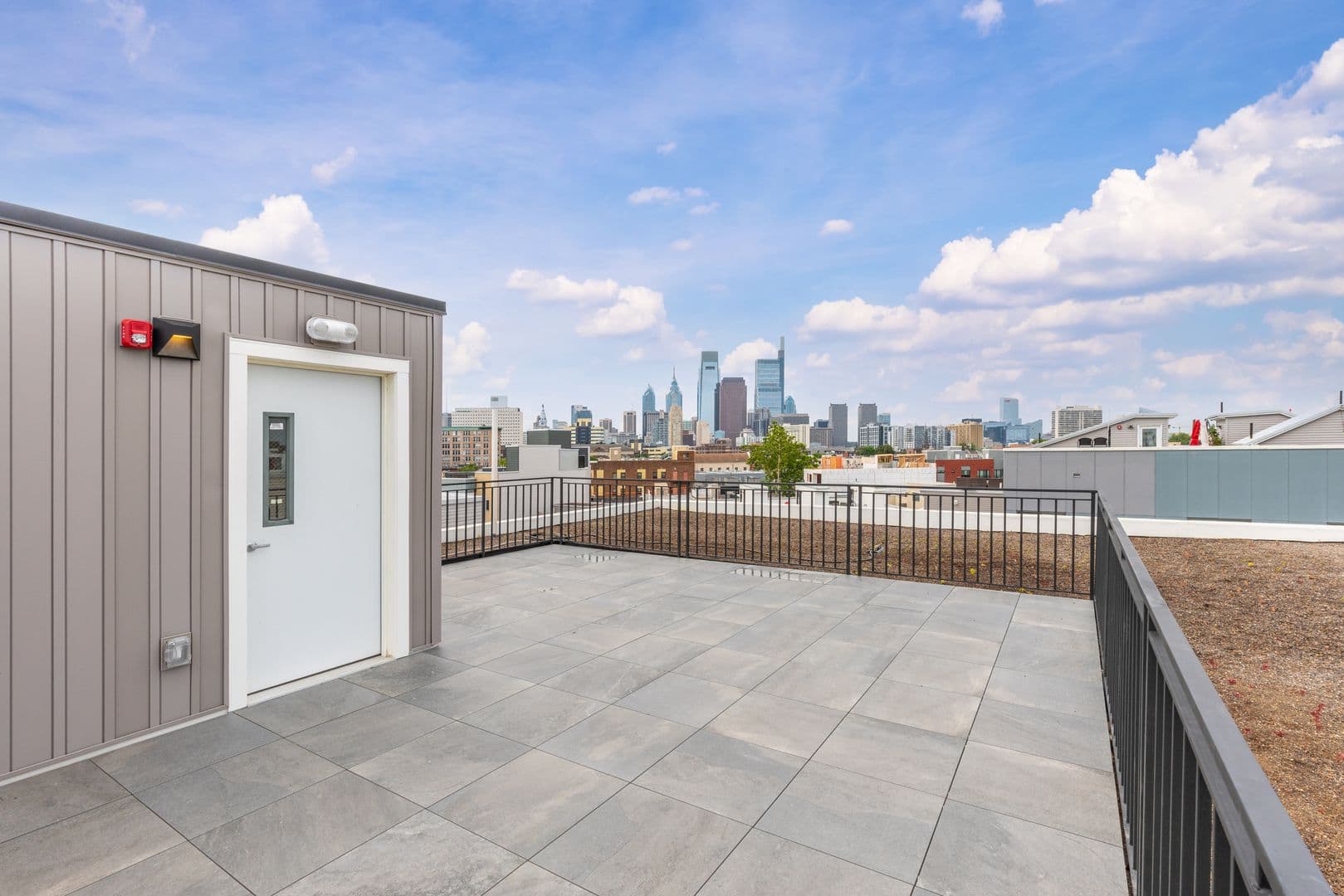 Philadelphia Apartment: 1533-1535 Ridge Avenue