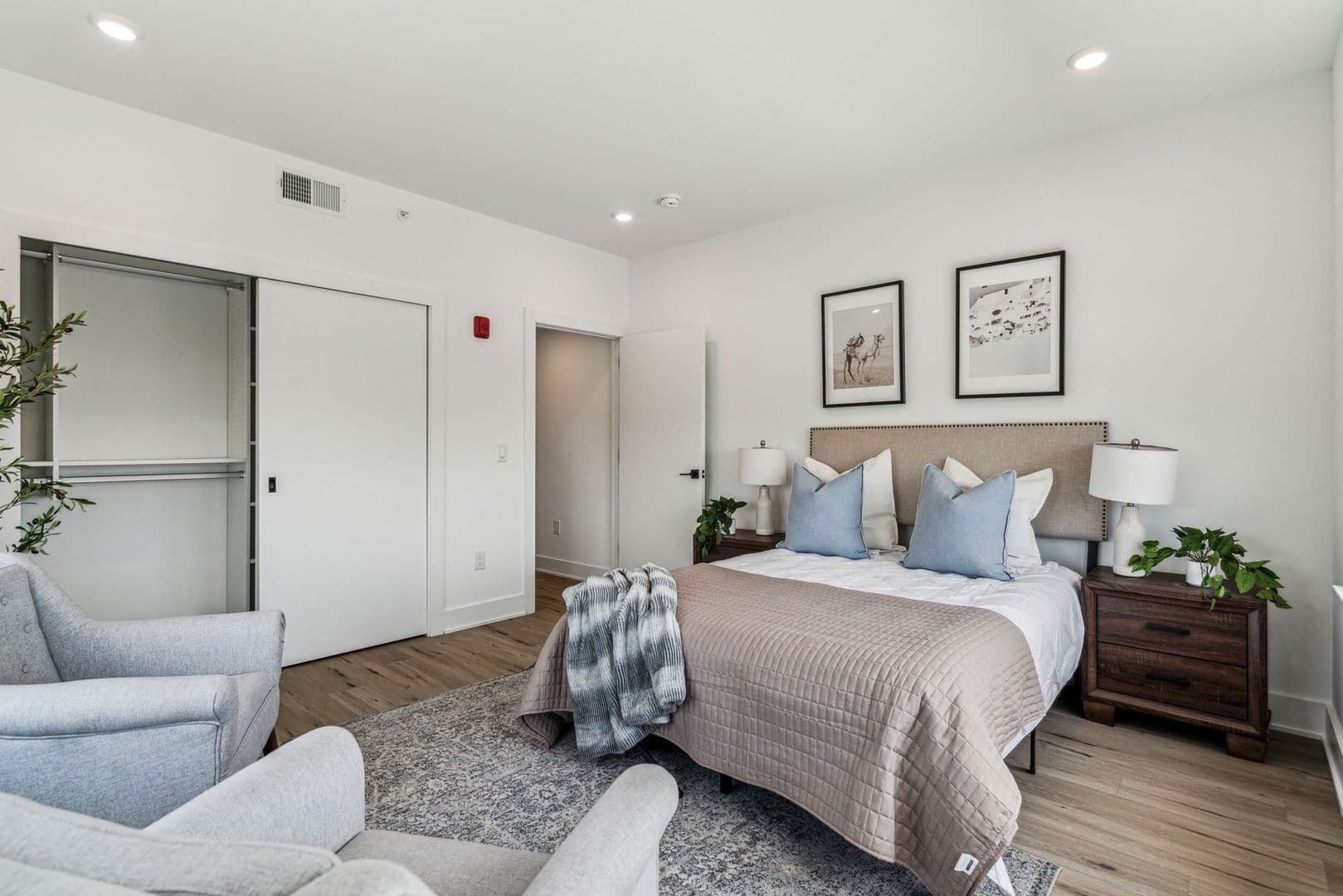 Philadelphia Apartment: 139 W Chelten Ave