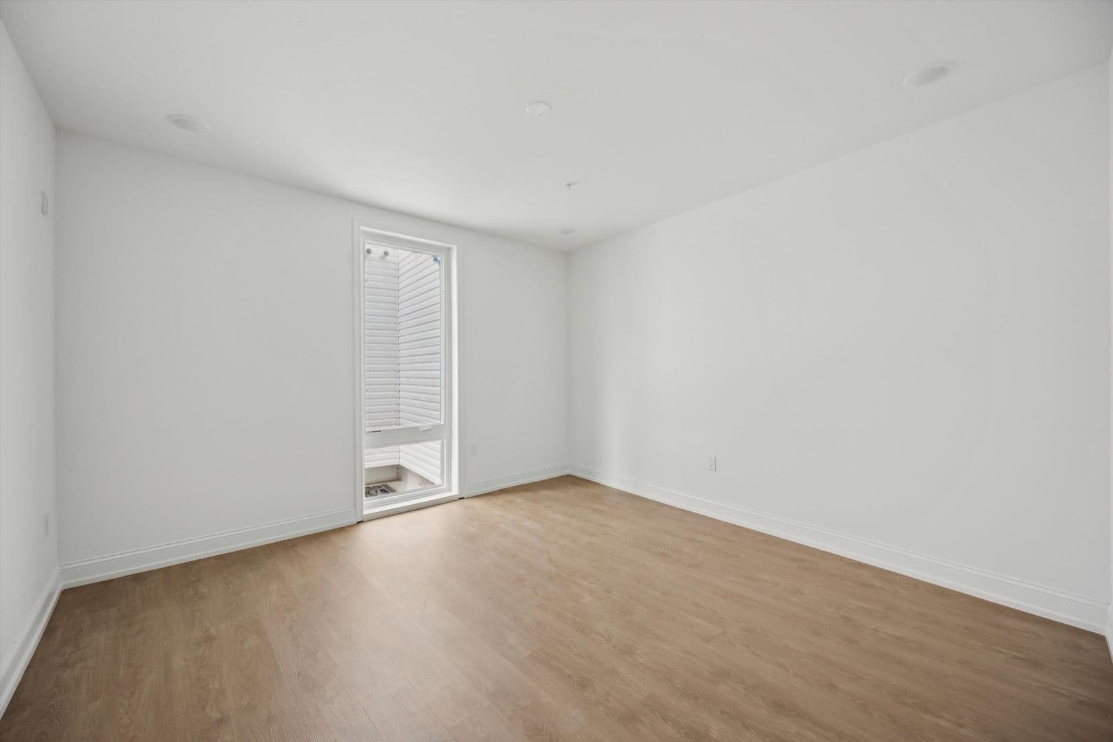 Philadelphia Apartment: 1614 Ridge Ave