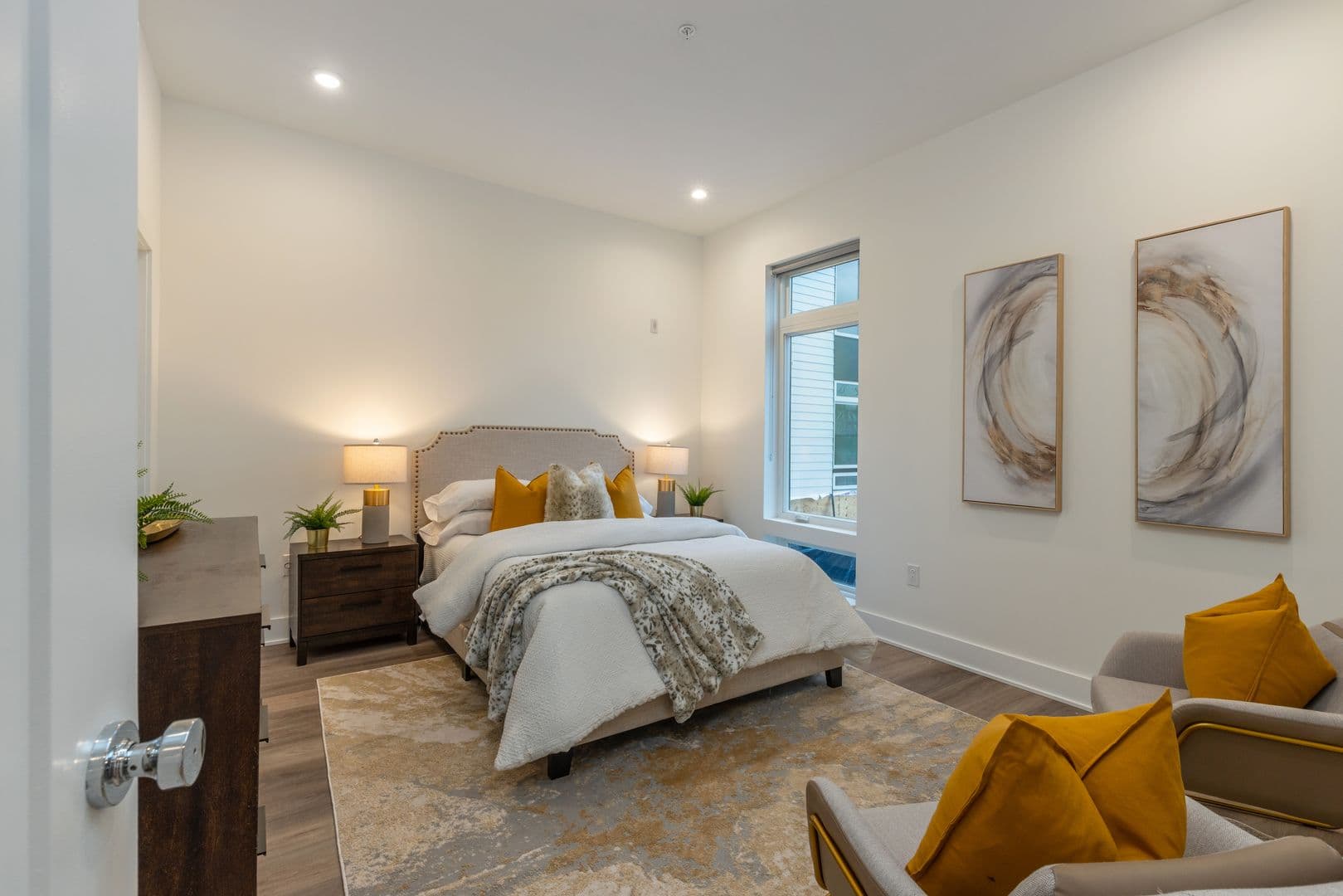 Philadelphia Apartment: 5545 Pulaski Avenue