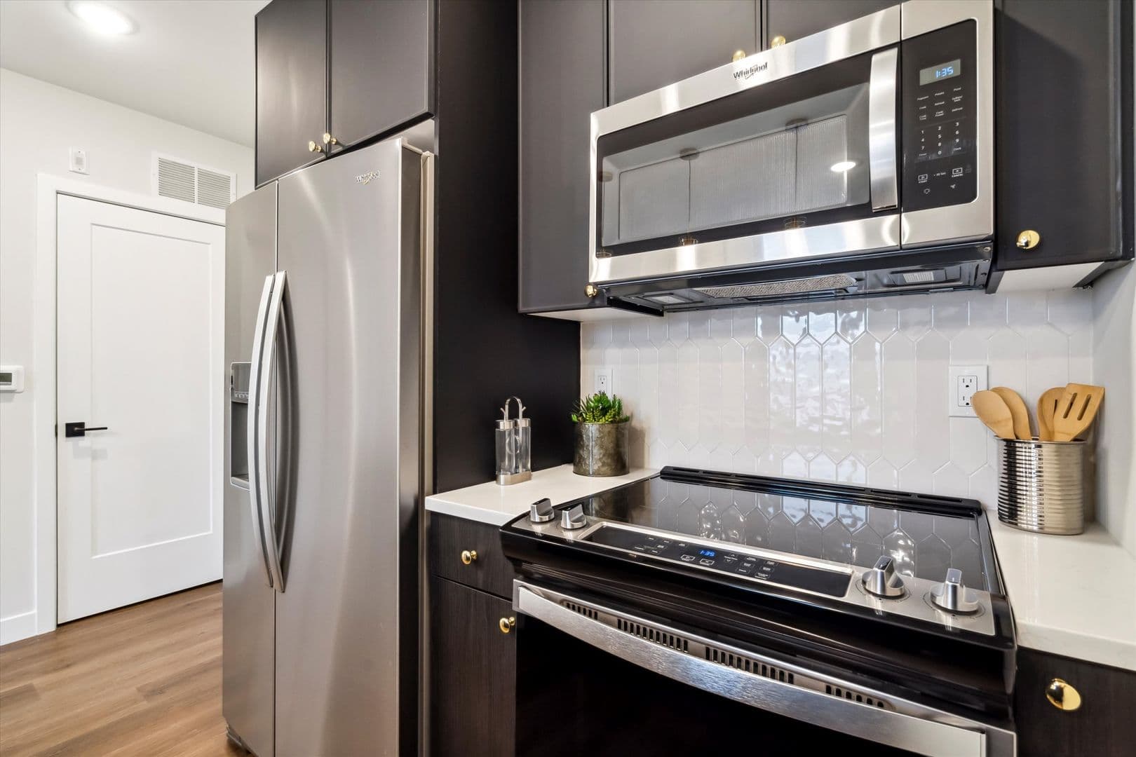 Philadelphia Apartment: 1102 Germantown Avenue