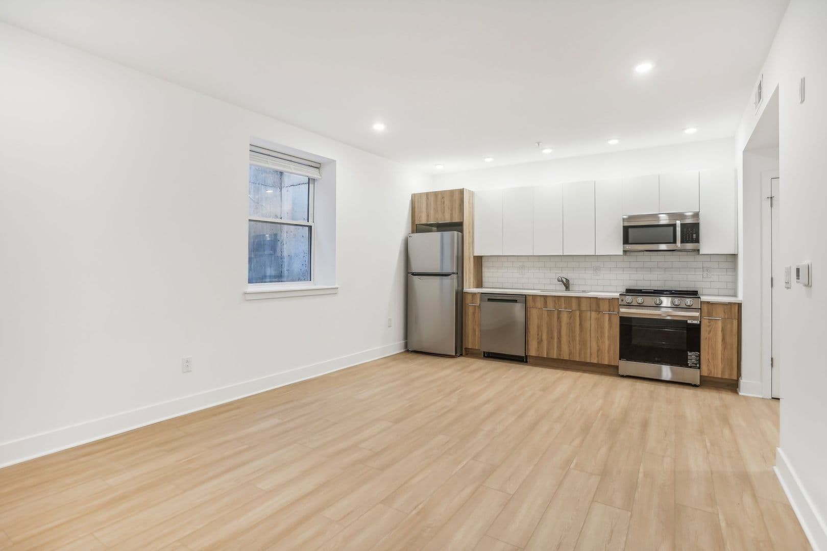 Philadelphia Apartment: 3952 Lancaster Avenue