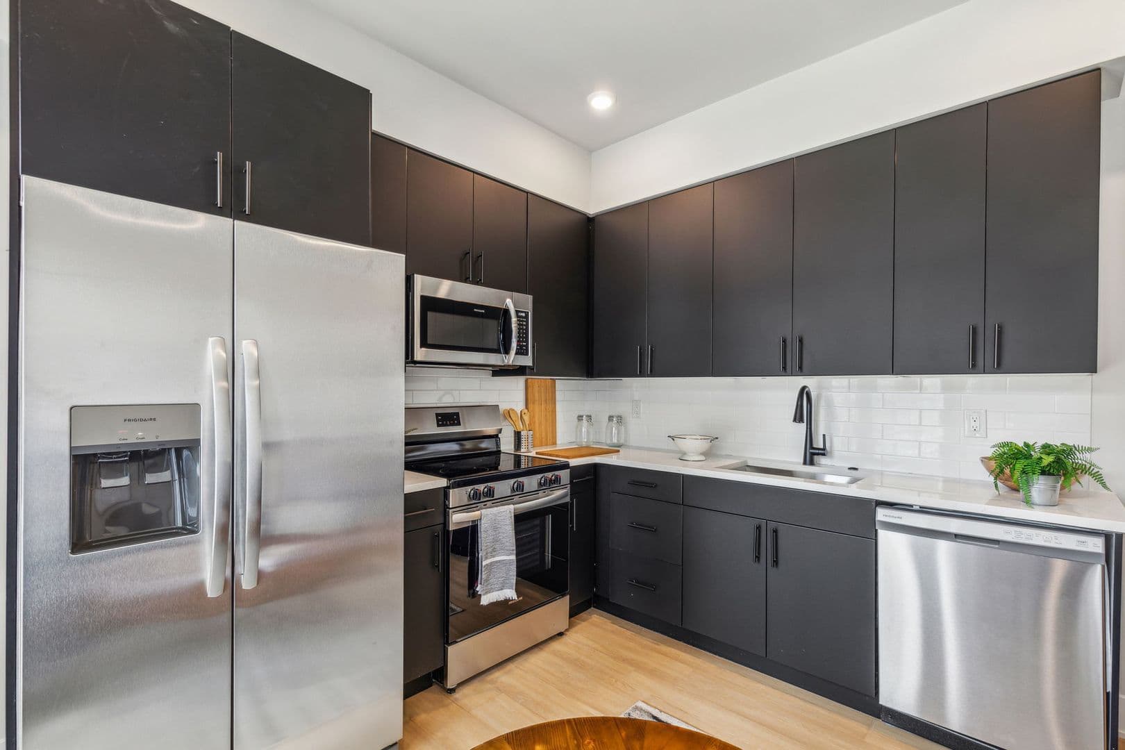 Philadelphia Apartment: 6910 Ridge Avenue