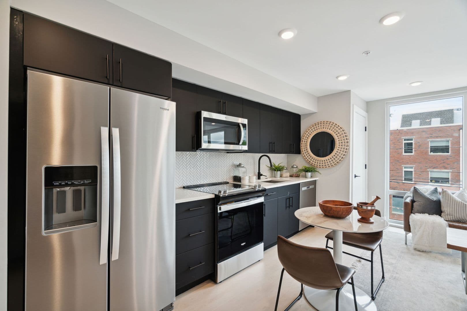 Philadelphia Apartment: 6604 Ridge Ave