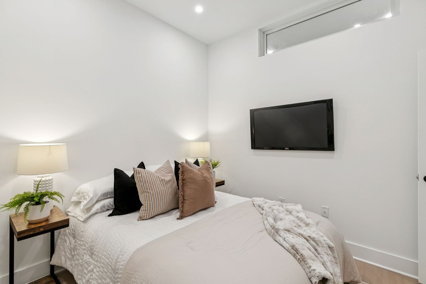 Philadelphia Apartment: 20-30 W Allens Ln