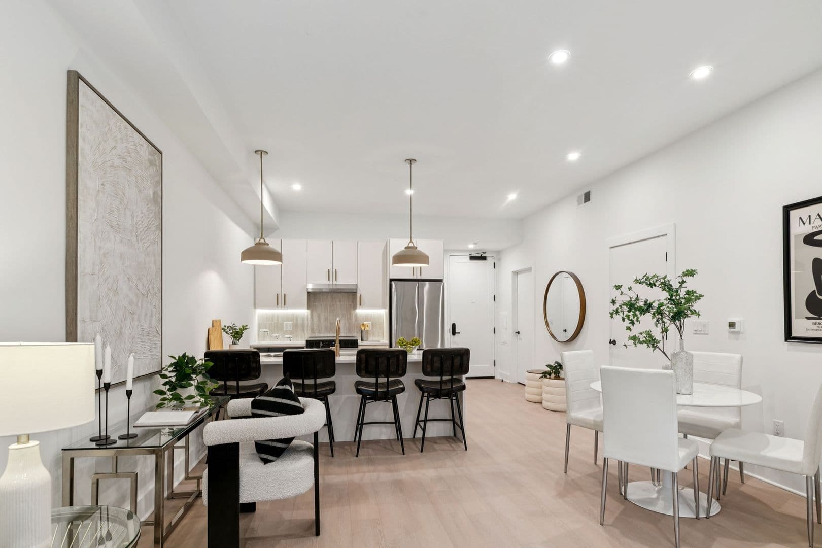 Philadelphia Apartment: 20-30 W Allens Ln