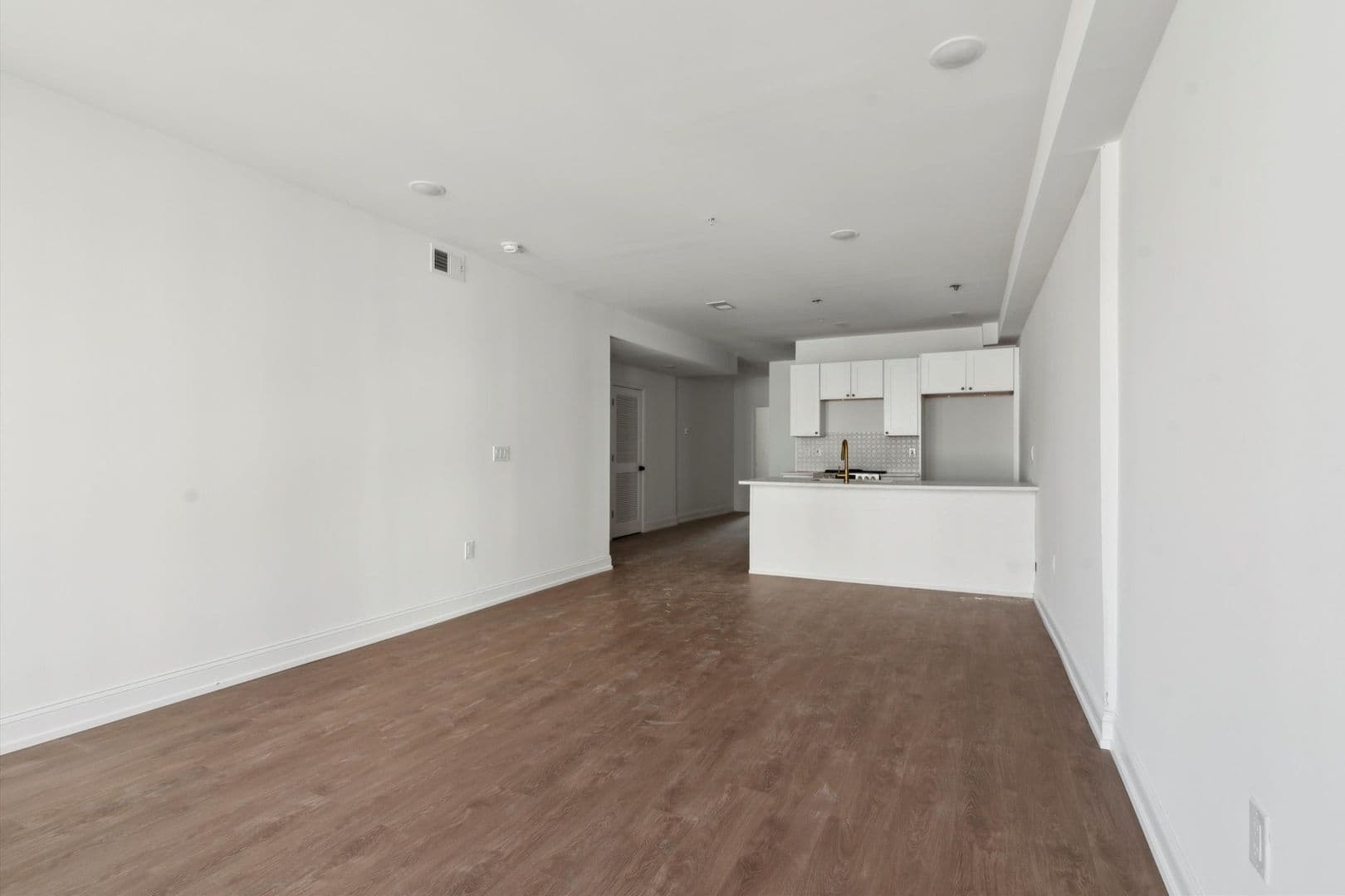 Philadelphia Apartment: 1614 Ridge Ave