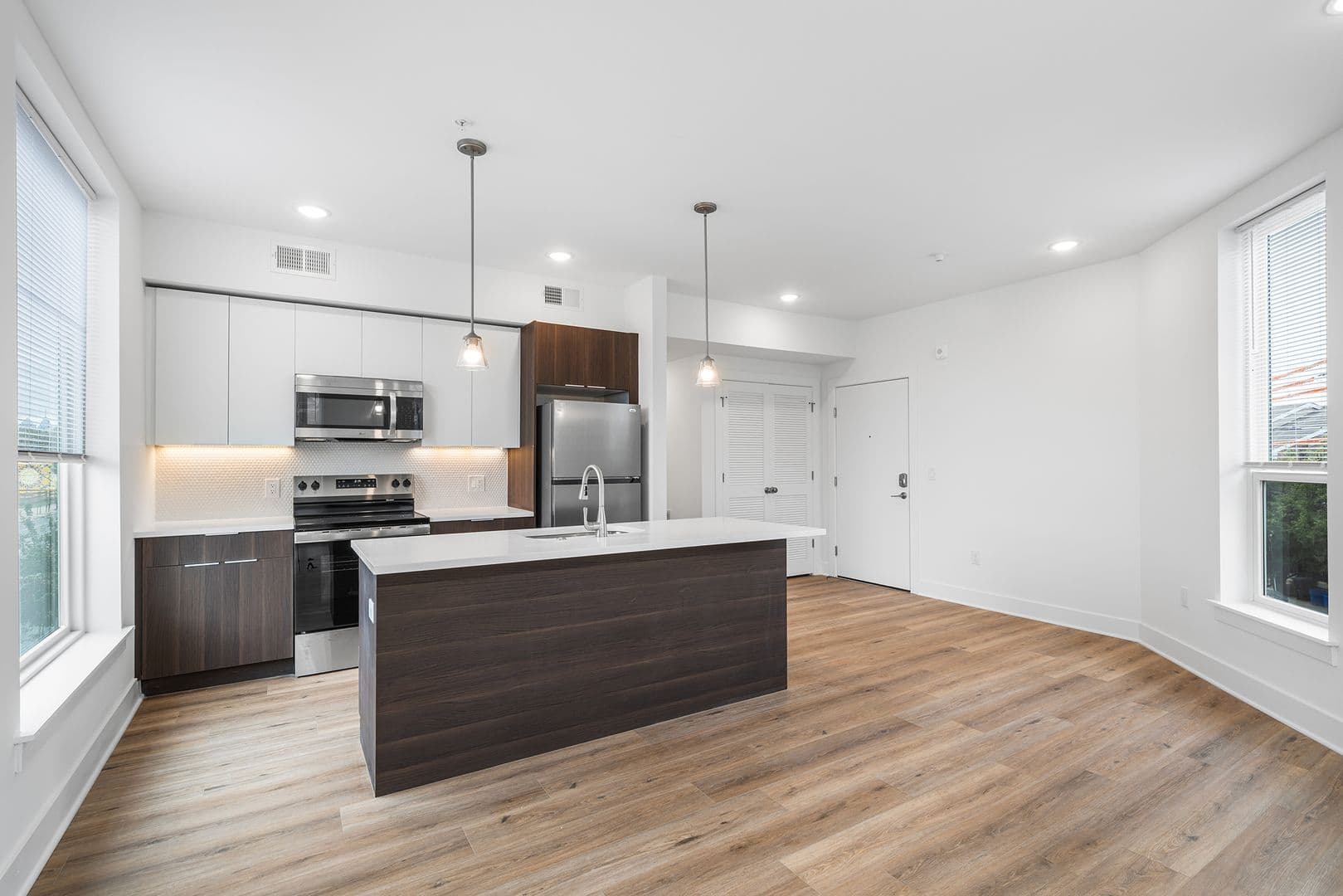 Philadelphia Apartment: 4324 Lancaster Ave