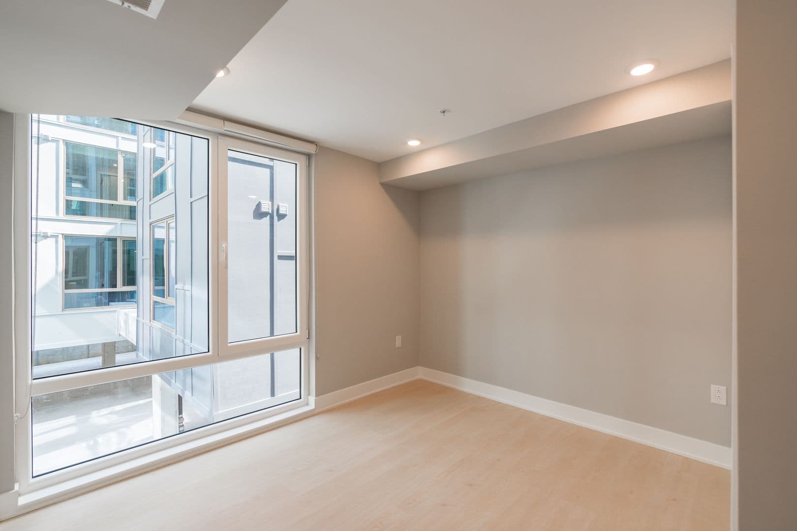 Philadelphia Apartment: 6604 Ridge Ave