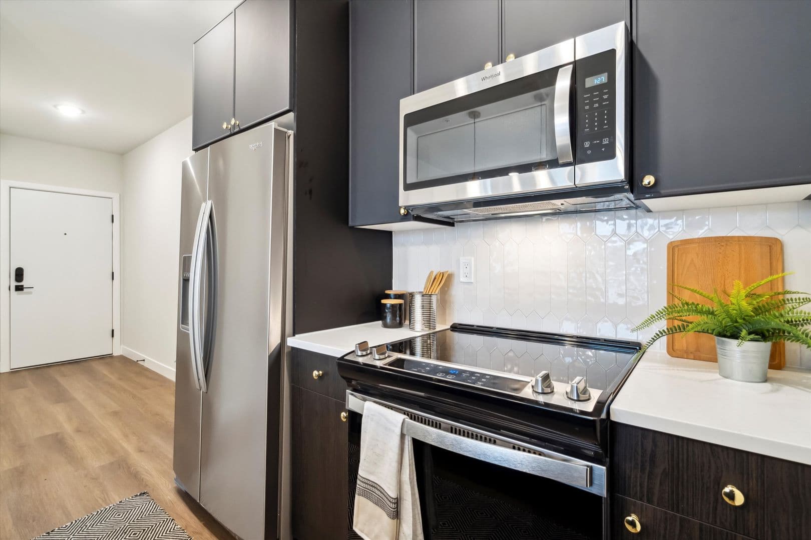Philadelphia Apartment: 1102 Germantown Avenue