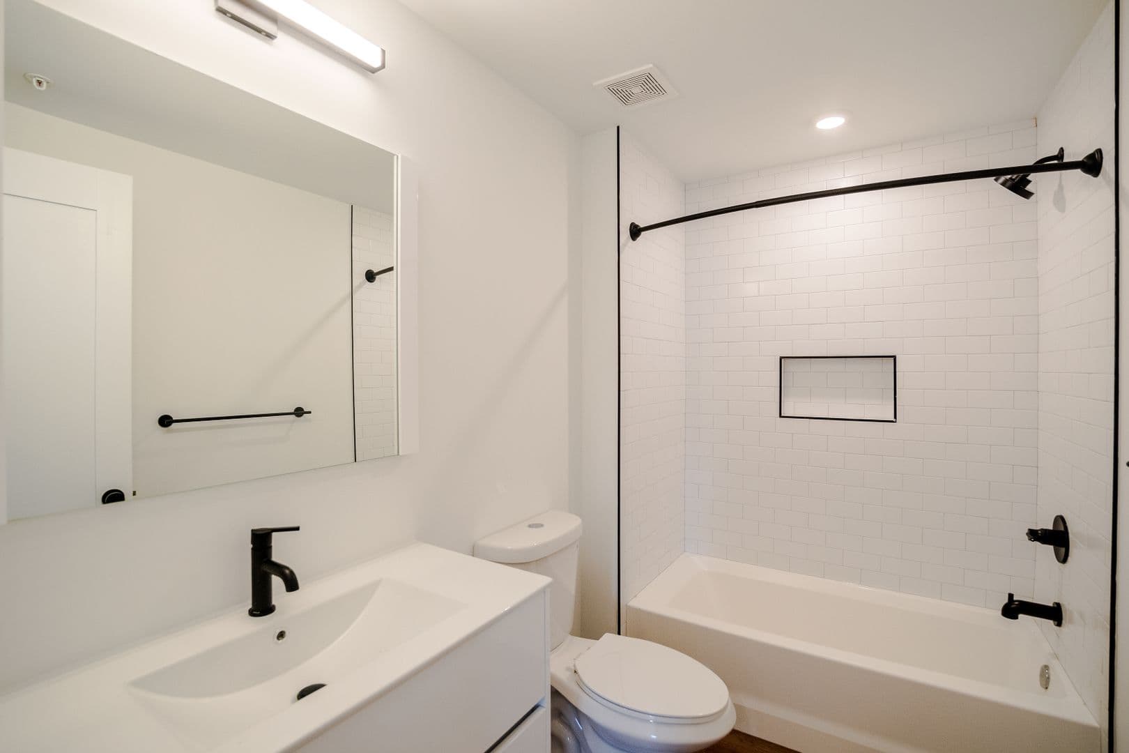 Philadelphia Apartment: 5904 Germantown Ave