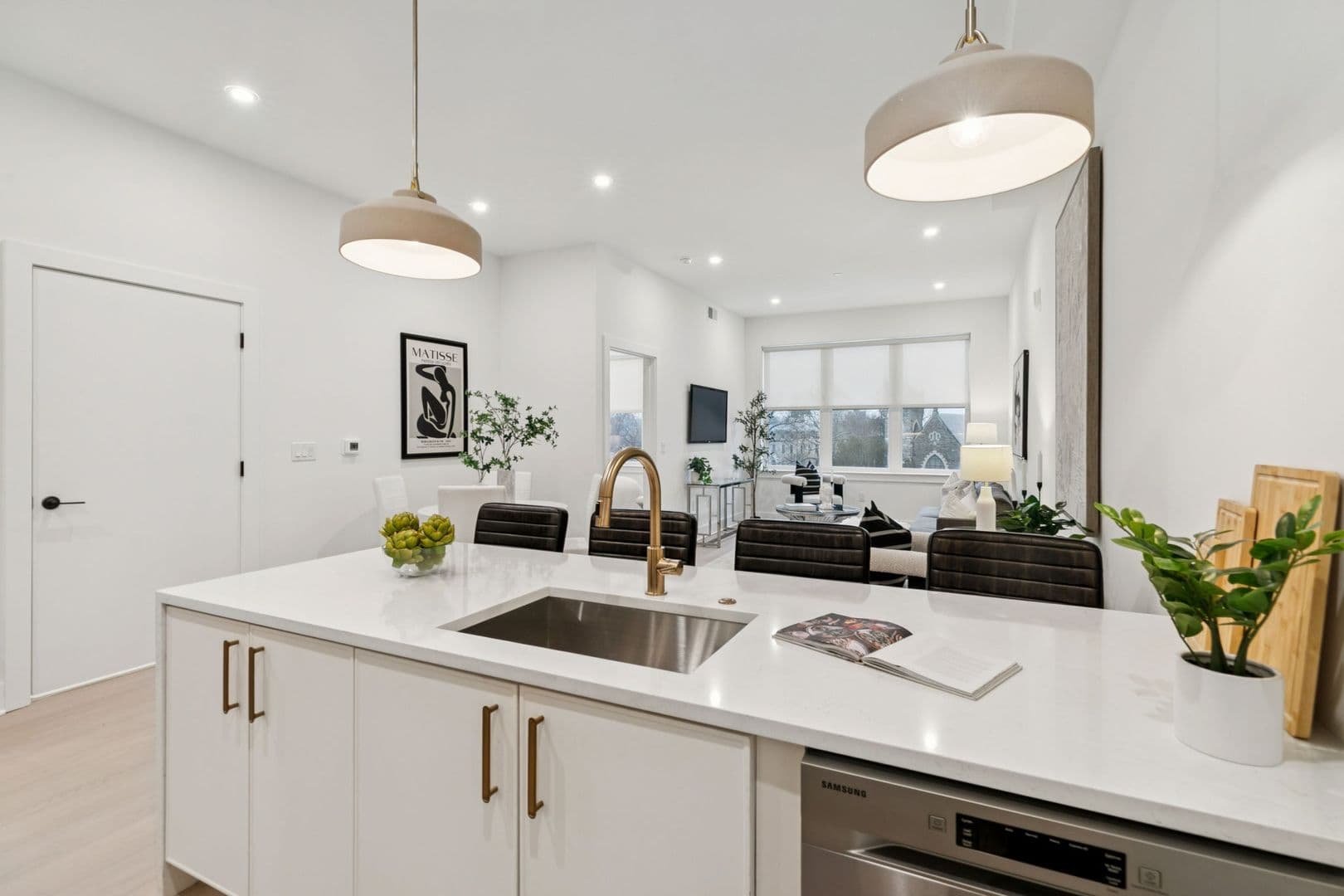 Philadelphia Apartment: 20-30 W Allens Ln