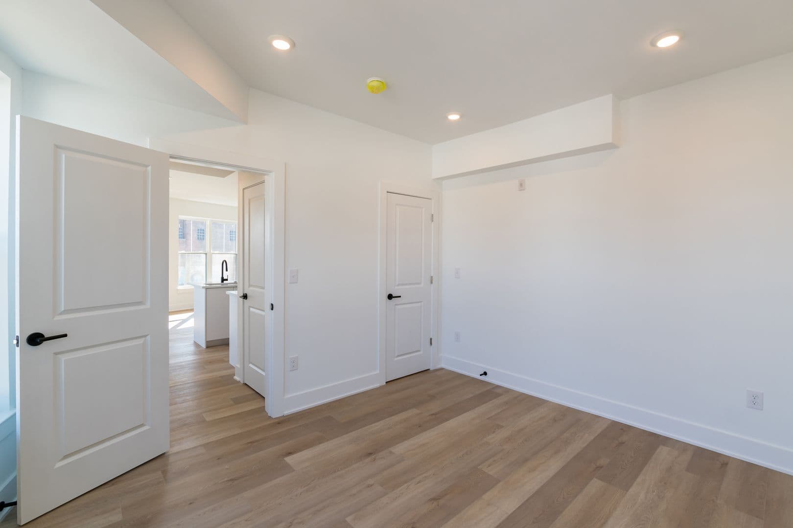 Philadelphia Apartment: 5900 Germantown Ave