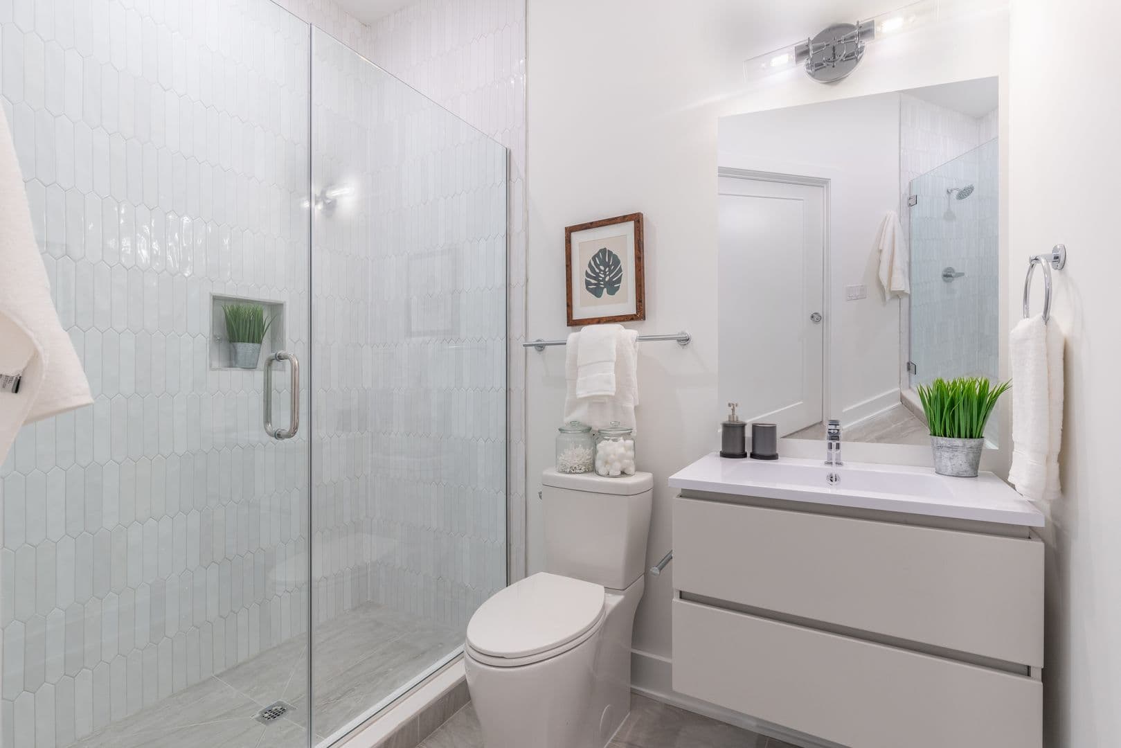 Philadelphia Apartment: 5545 Pulaski Avenue