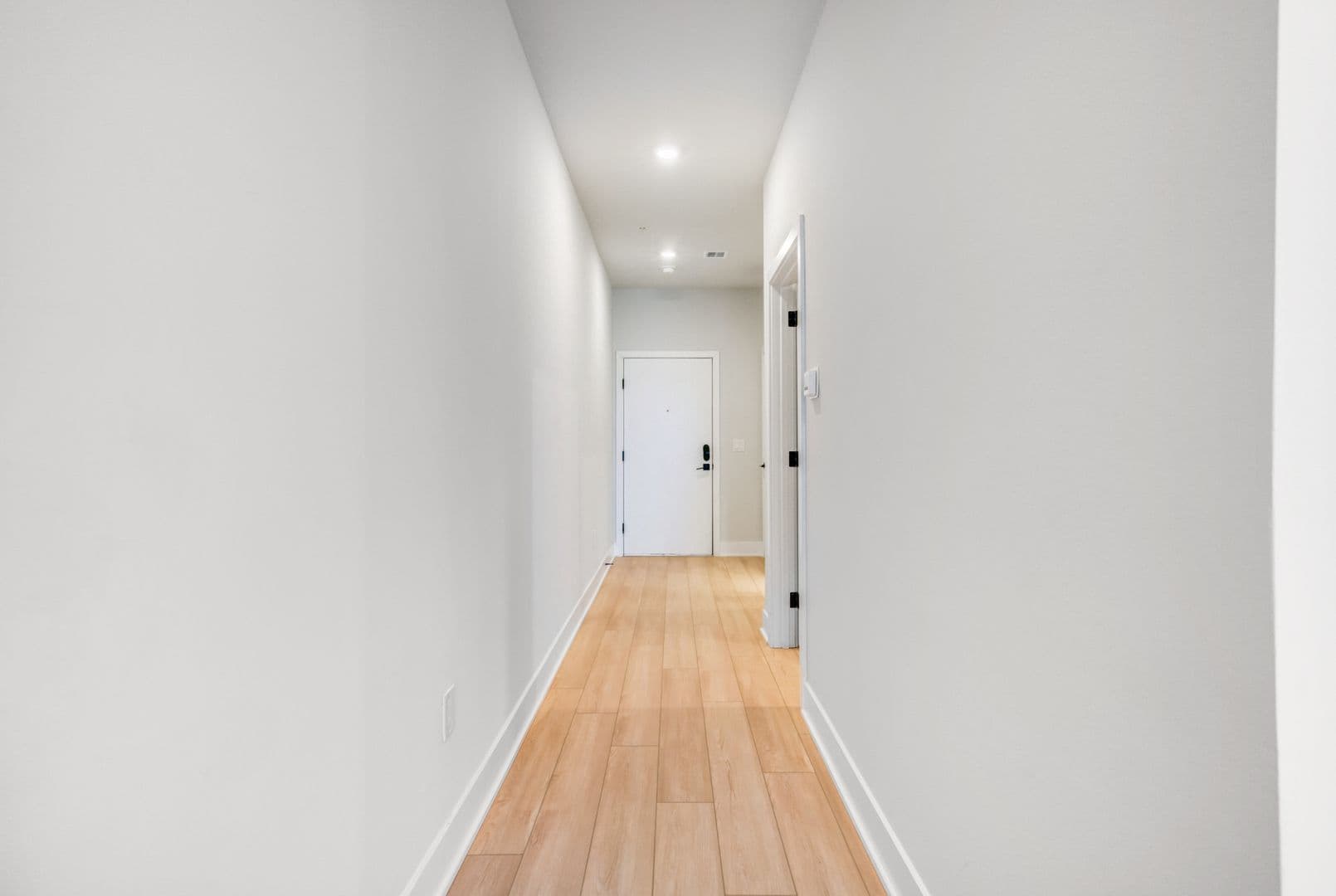 Philadelphia Apartment: 6910 Ridge Avenue