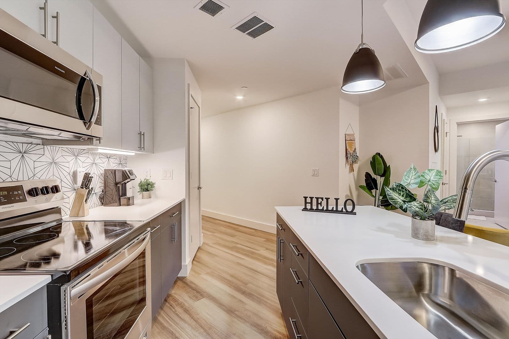 Philadelphia Apartment: 3029 Glenwood St