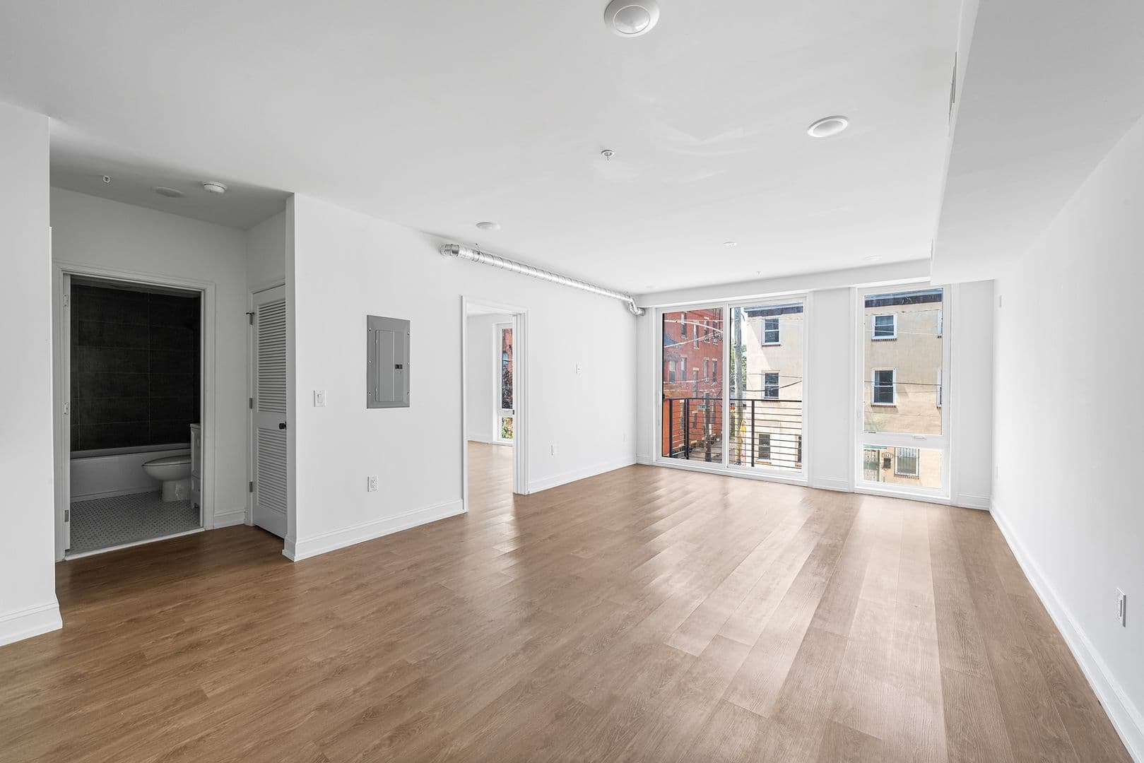 Philadelphia Apartment: 1614 Ridge Ave