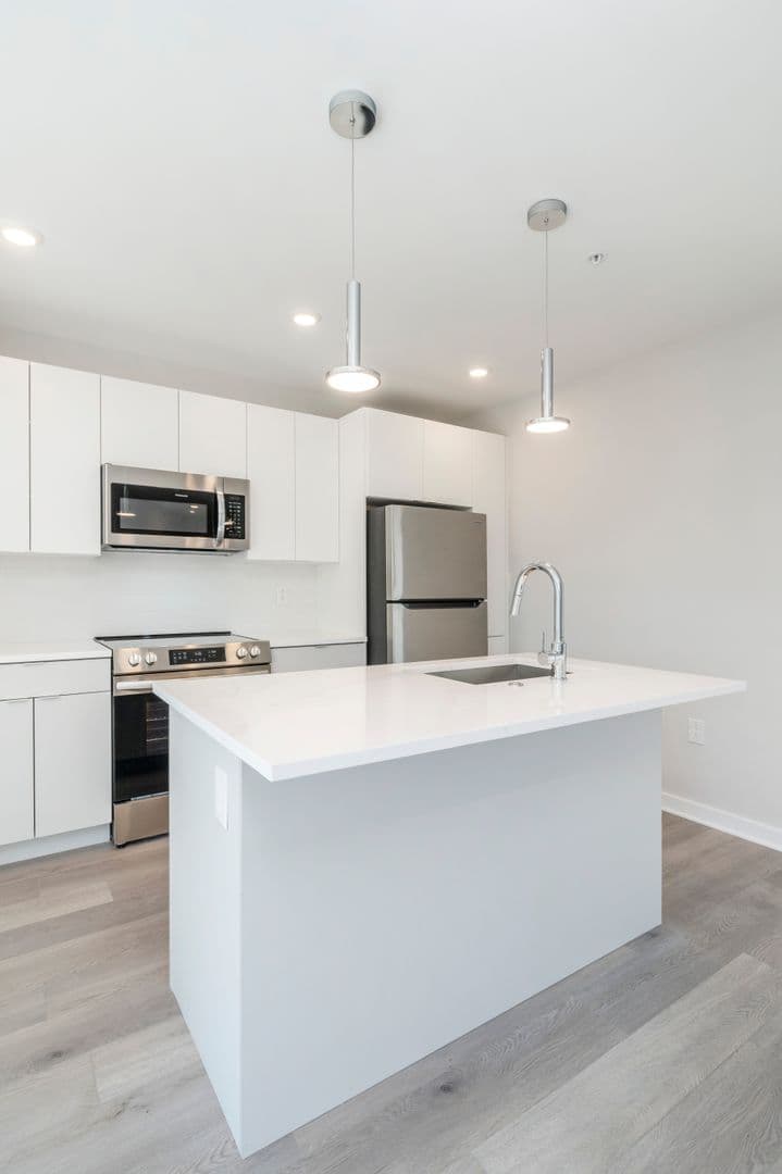 Philadelphia Apartment: 3449 Scotts Ln
