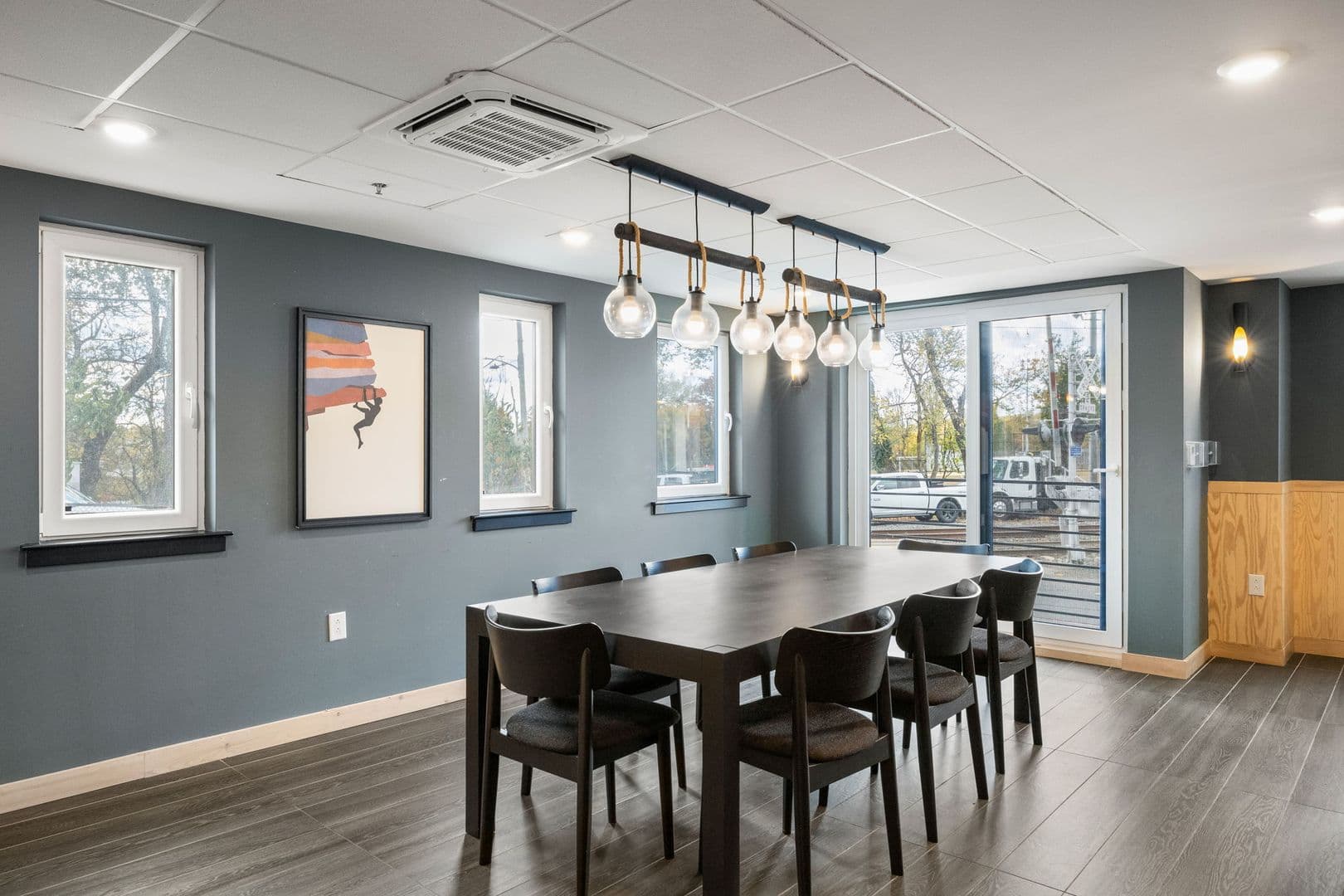 Philadelphia Apartment: 3449 Scotts Ln