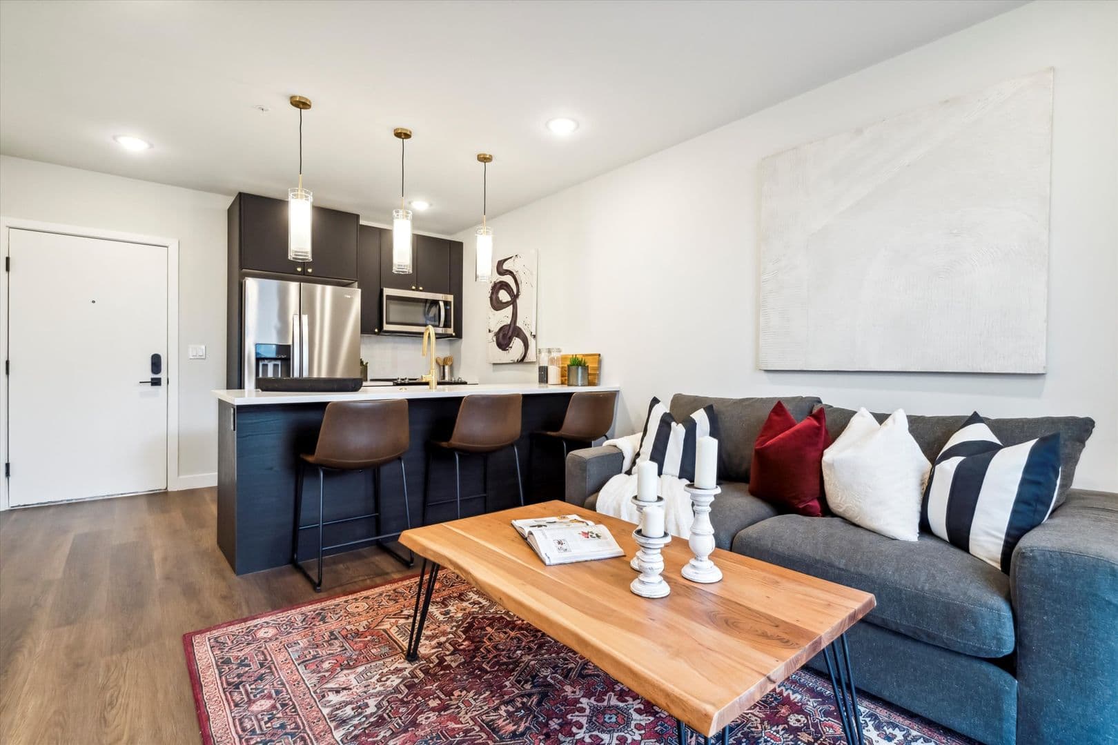 Philadelphia Apartment: 1102 Germantown Avenue
