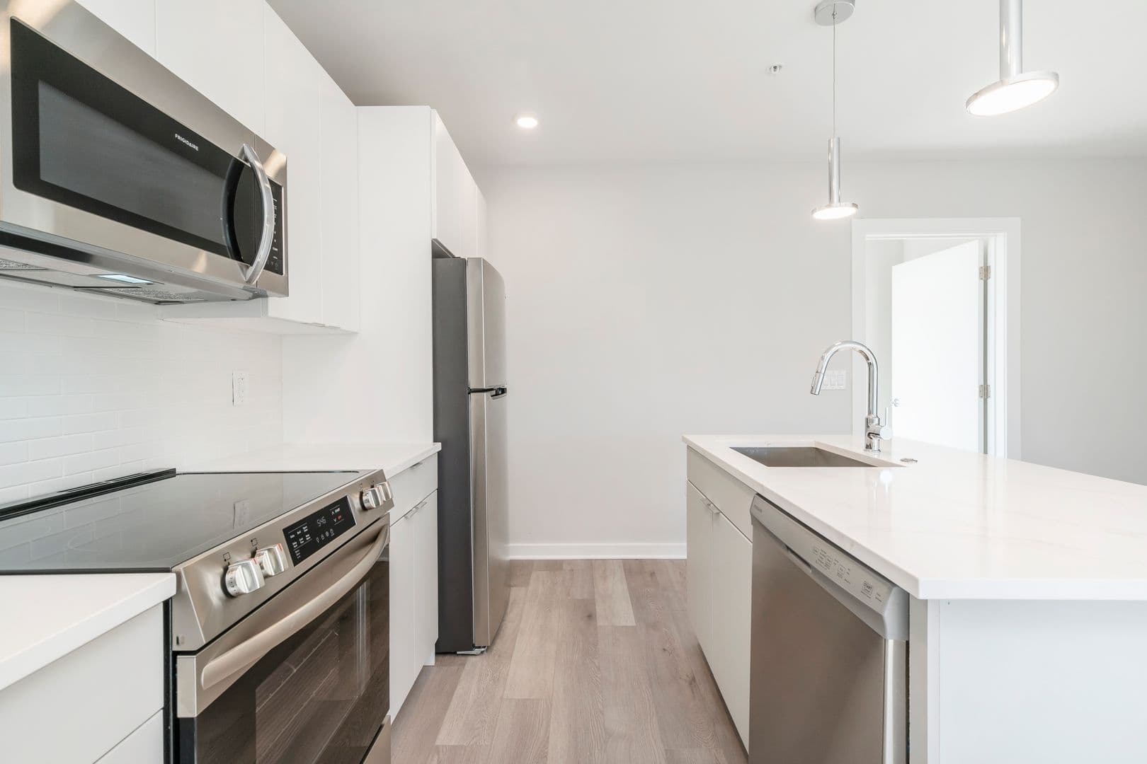 Philadelphia Apartment: 3449 Scotts Ln