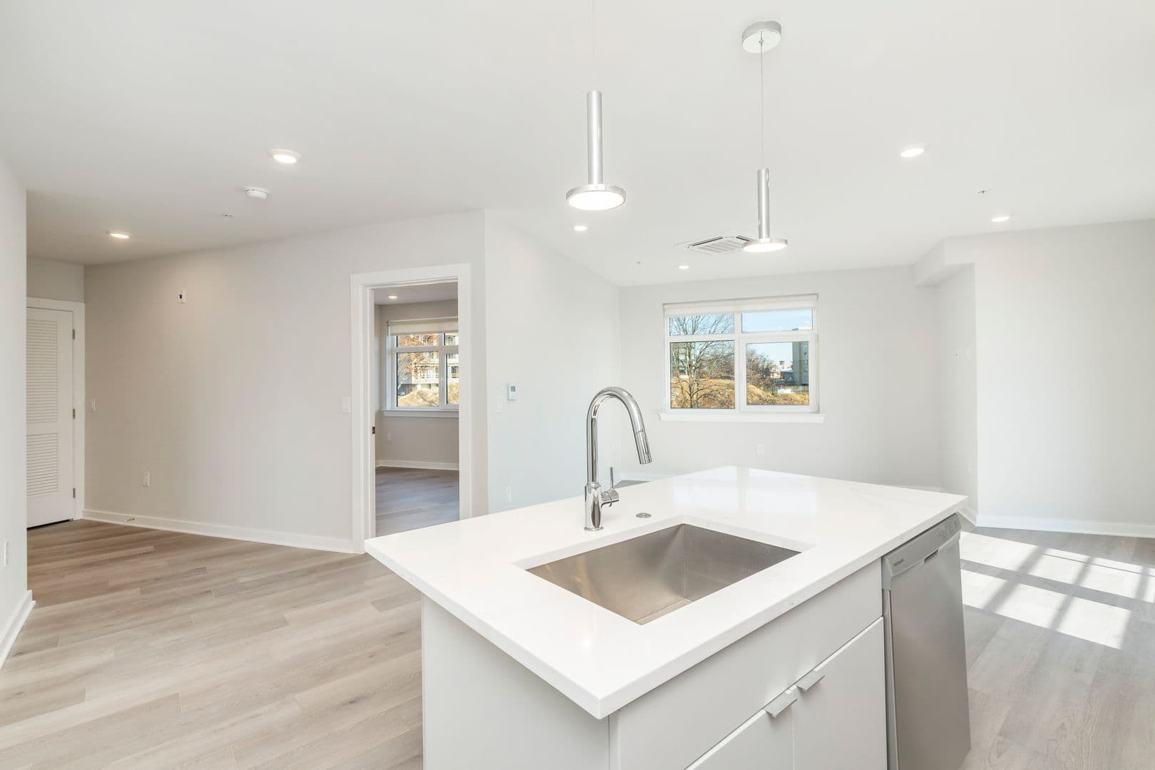 Philadelphia Apartment: 3449 Scotts Ln