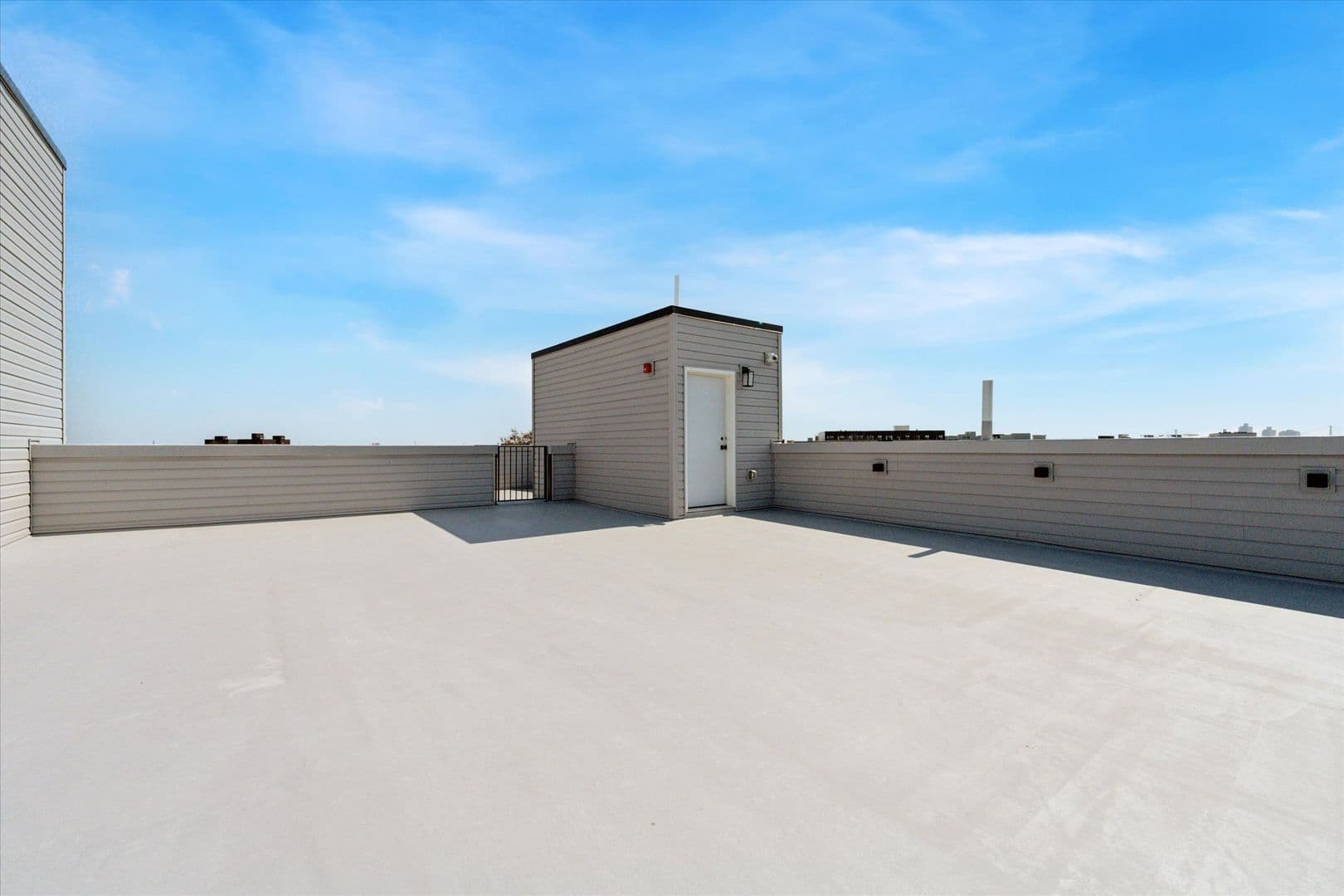 Philadelphia Apartment: 2520 N Front Street