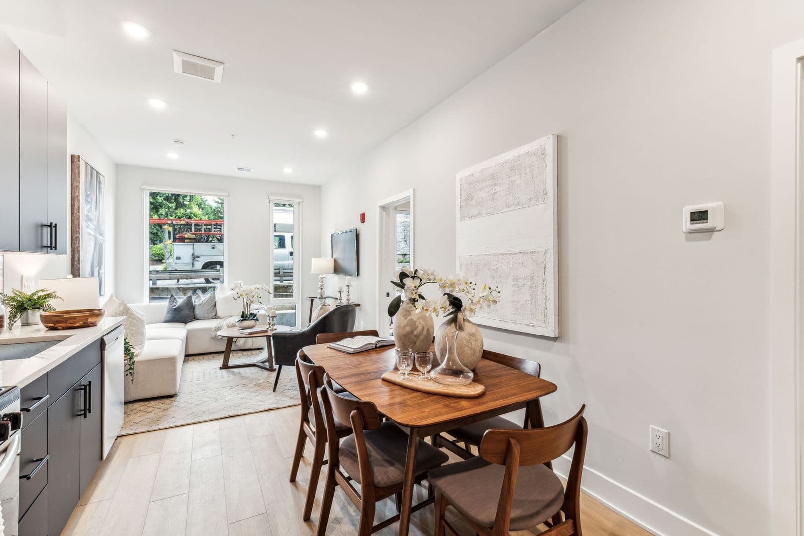 Philadelphia Apartment: 6910 Ridge Avenue