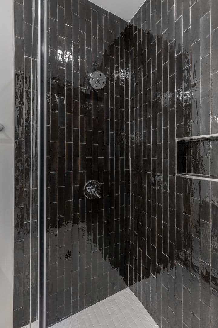 Philadelphia Apartment: 710 N 16th St