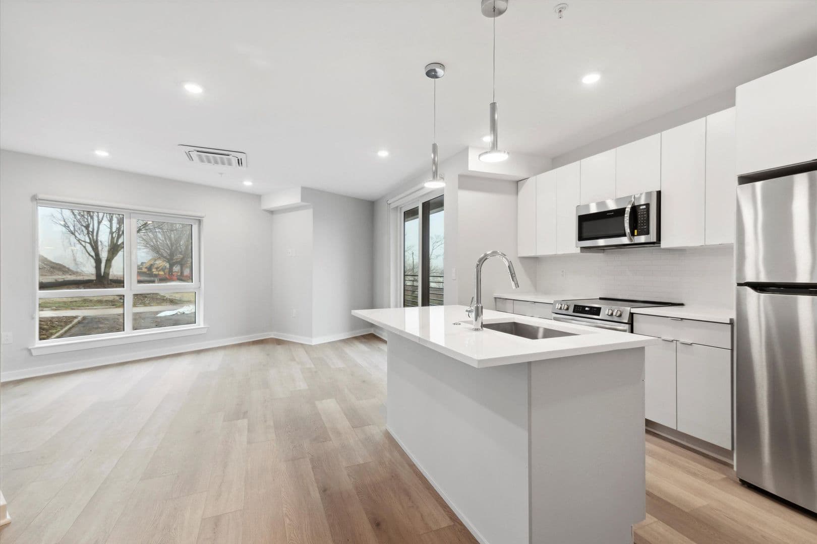 Philadelphia Apartment: 3449 Scotts Ln