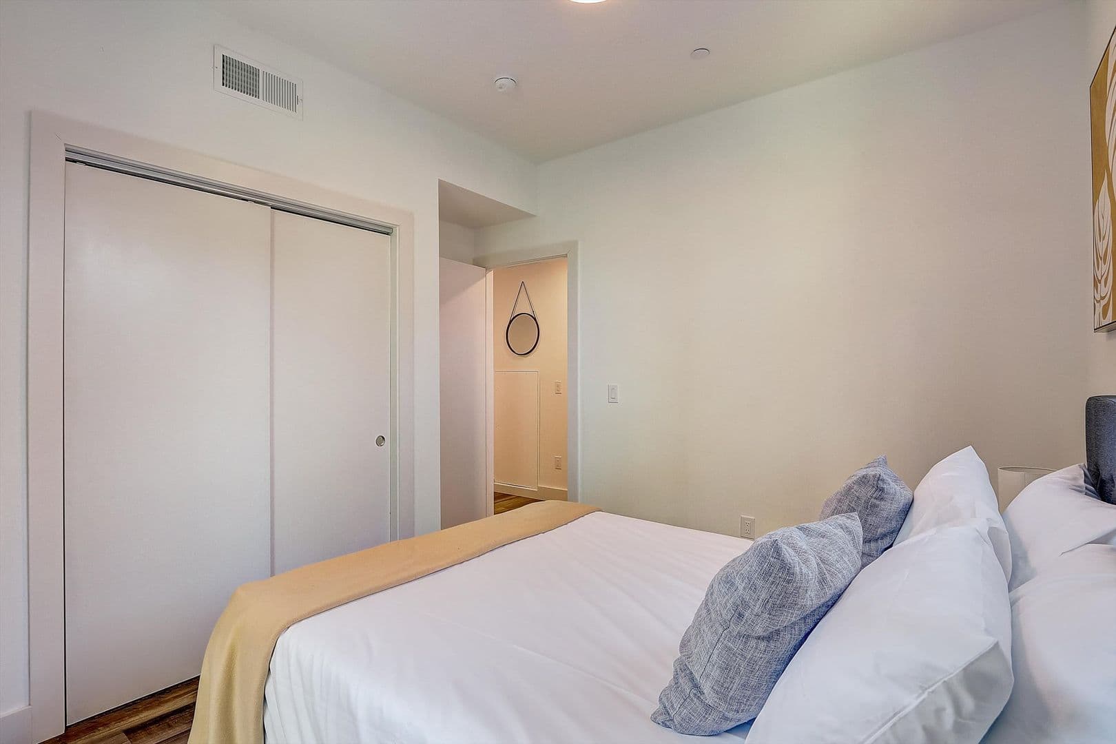 Philadelphia Apartment: 3029 Glenwood St