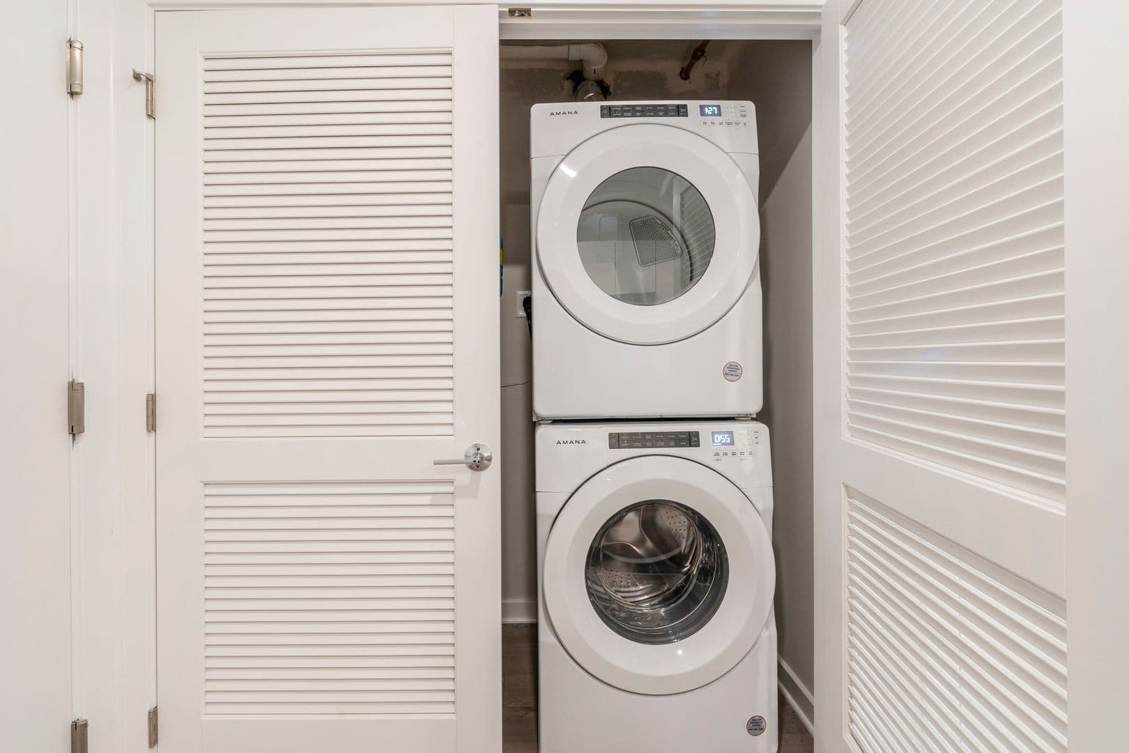 Philadelphia Apartment: 3449 Scotts Ln