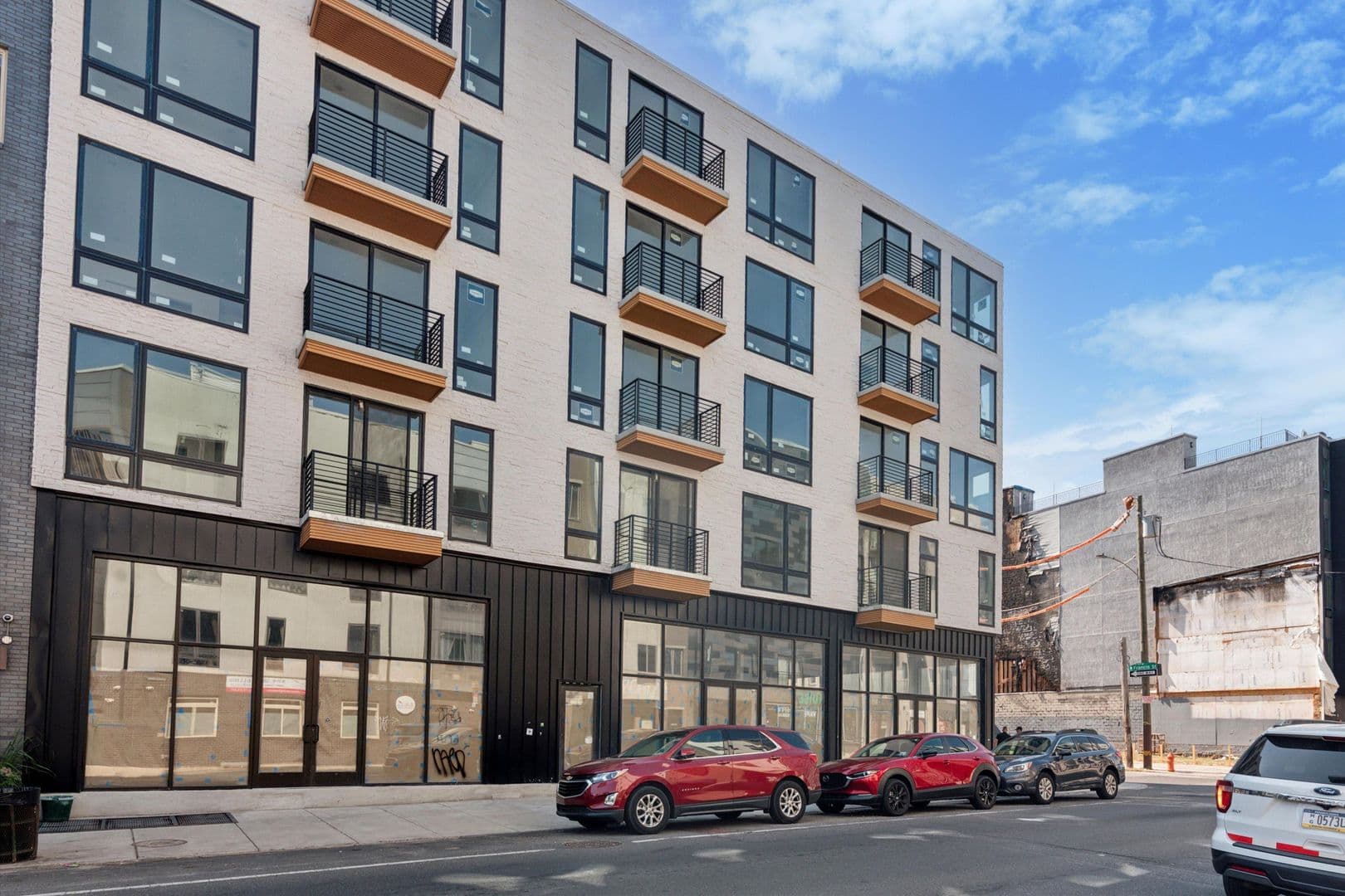 Philadelphia Apartment: 1614 Ridge Ave