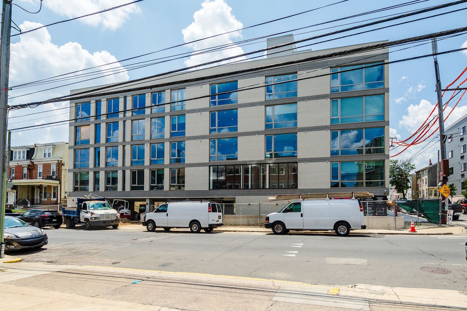 Philadelphia Apartment: 6604 Ridge Ave