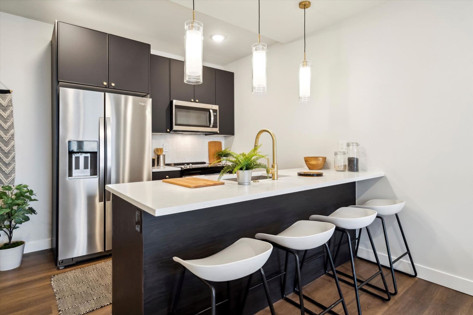 Philadelphia Apartment: 1102 Germantown Avenue