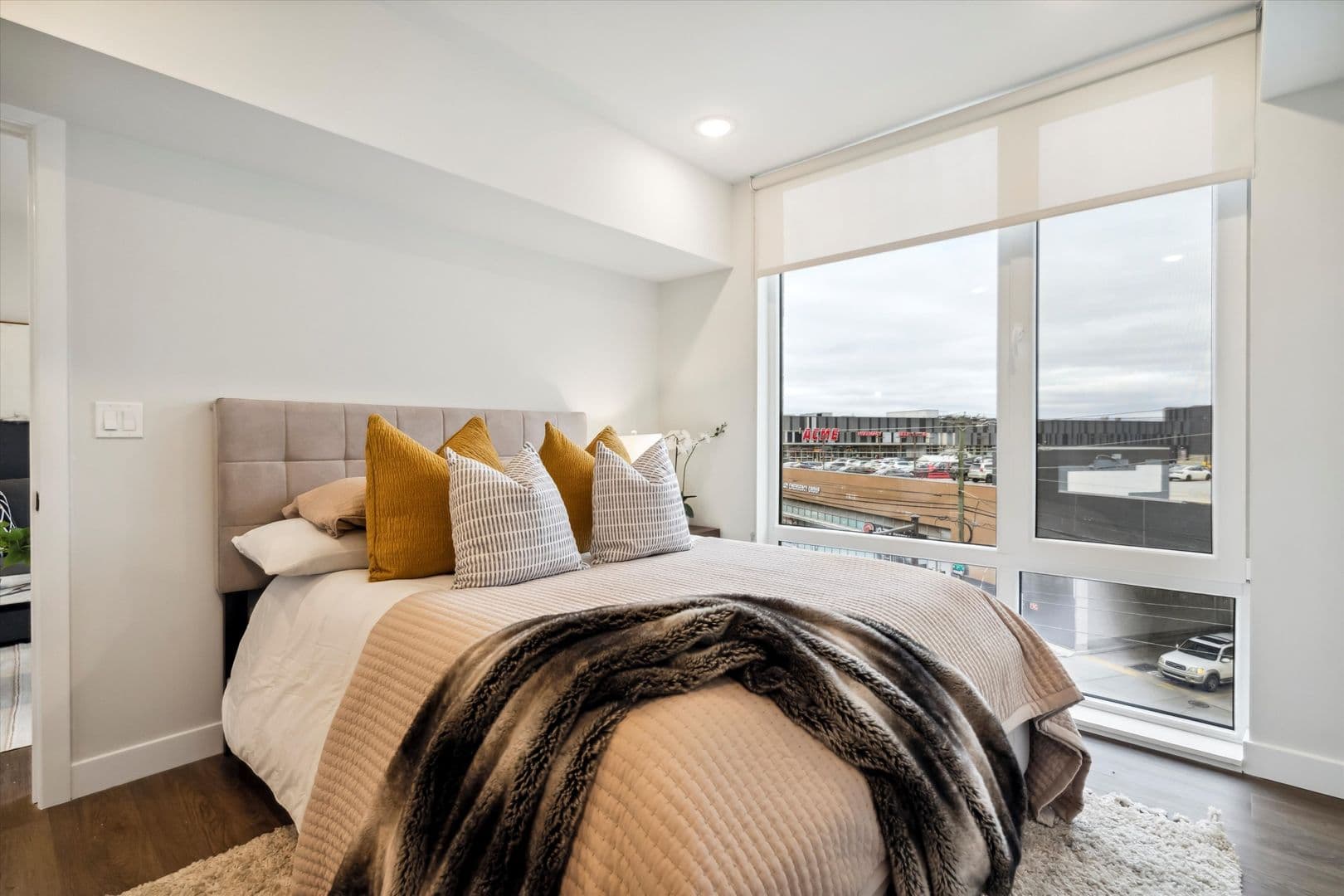 Philadelphia Apartment: 1102 Germantown Avenue