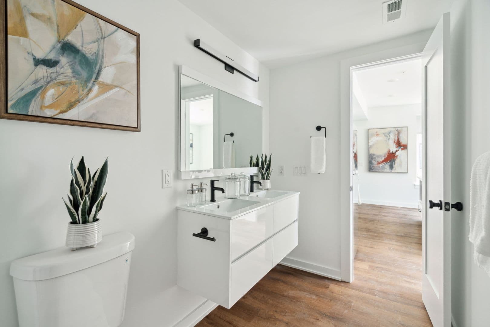 Philadelphia Apartment: 5904 Germantown Ave