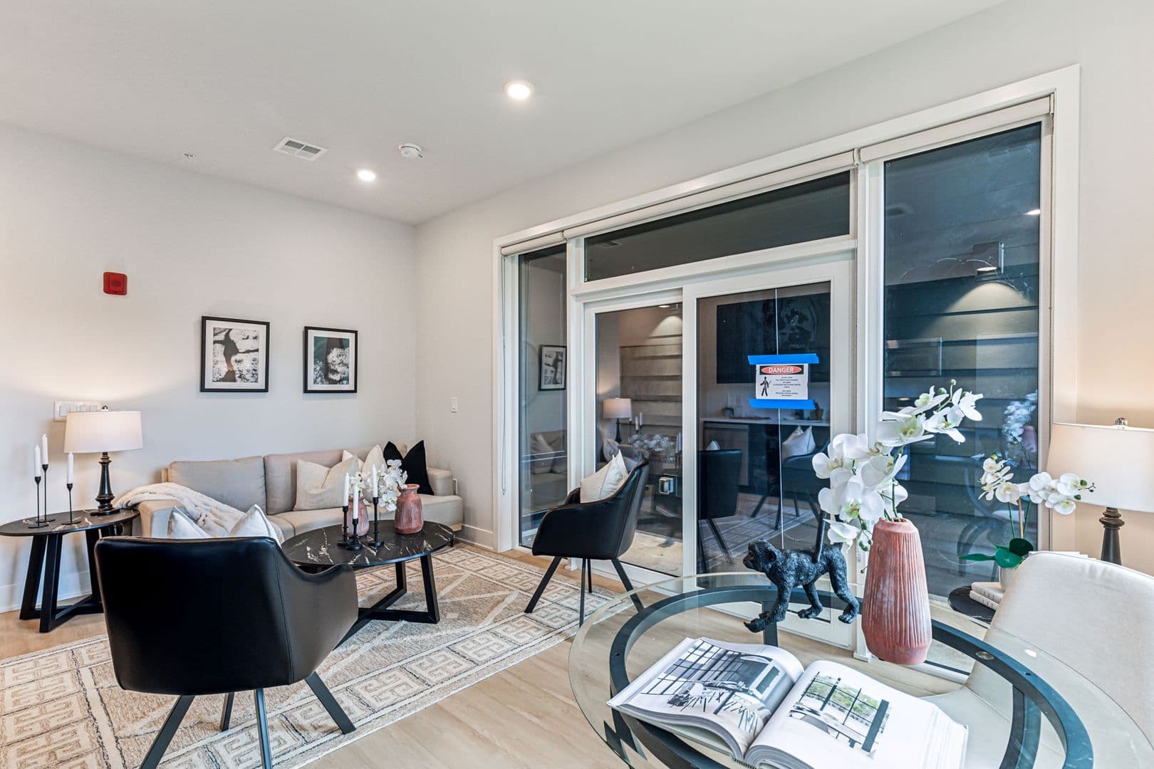 Philadelphia Apartment: 6910 Ridge Avenue