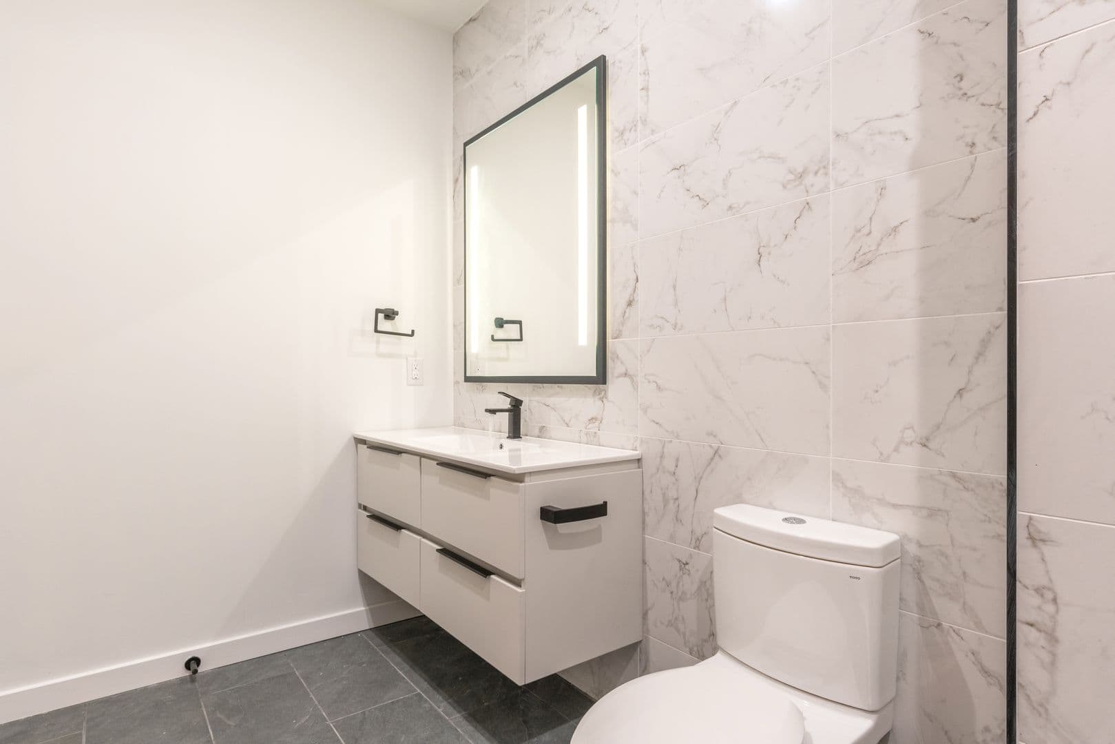 Philadelphia Apartment: 3120 W Jefferson Street