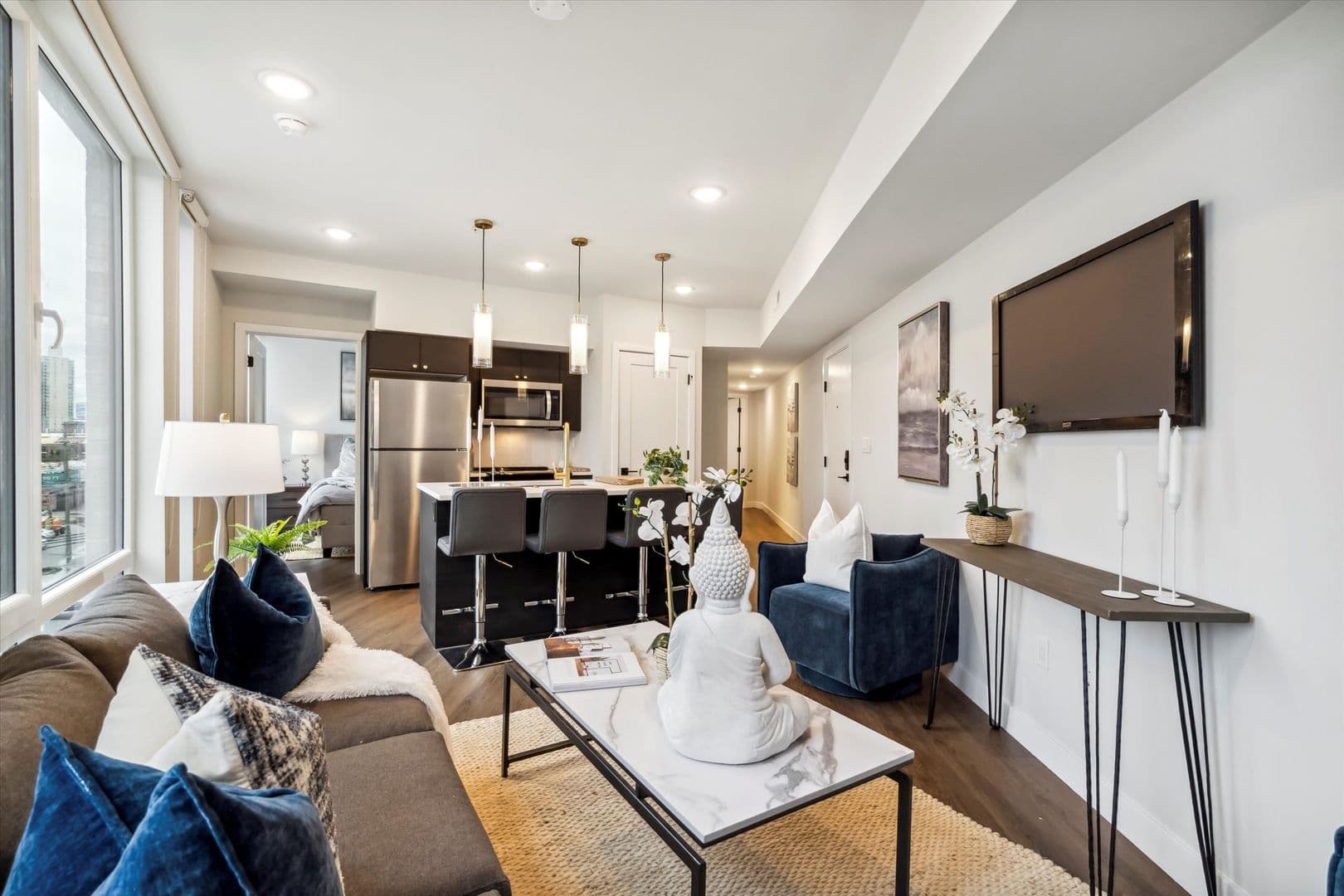 Philadelphia Apartment: 1102 Germantown Avenue